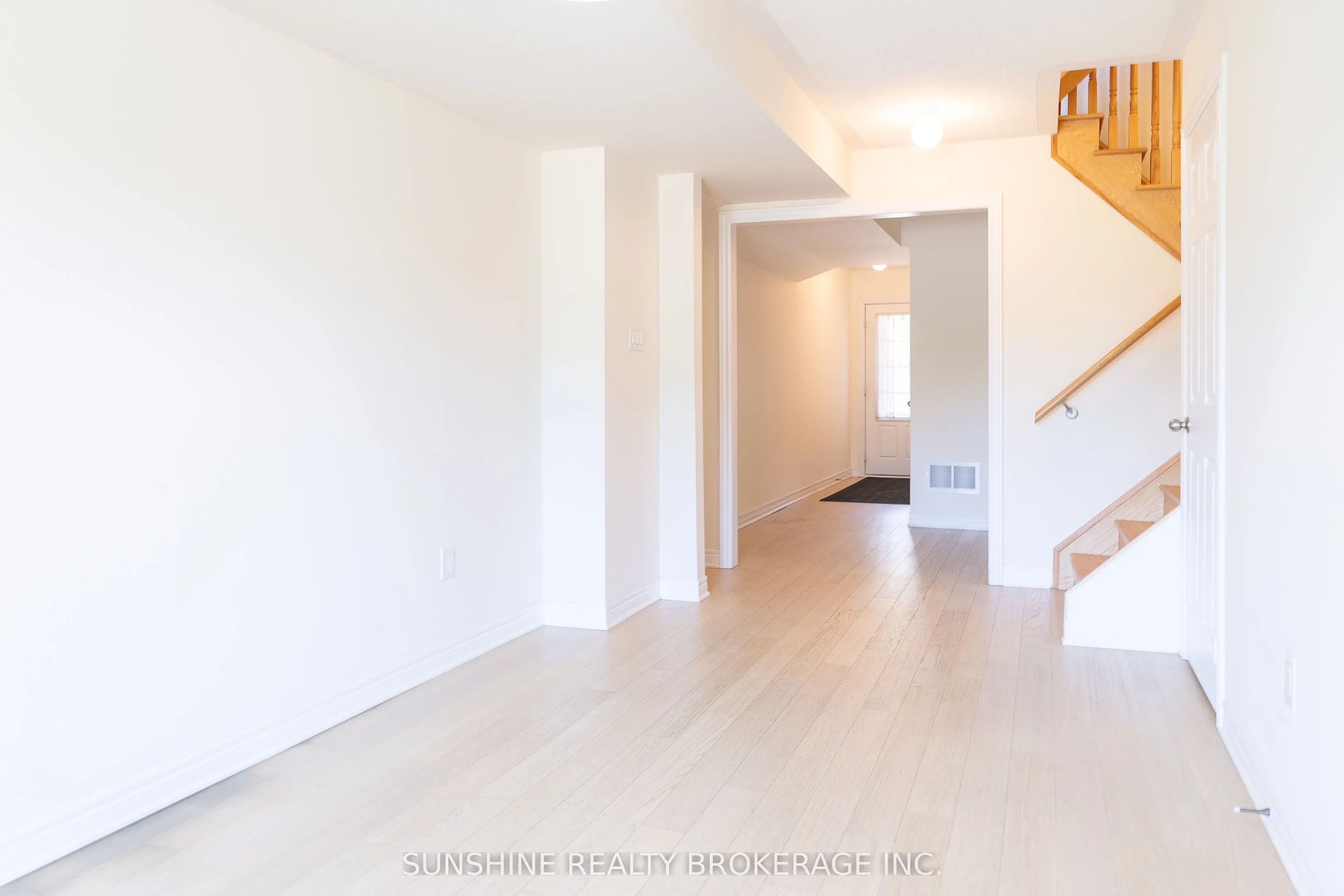 85 Dundas Way