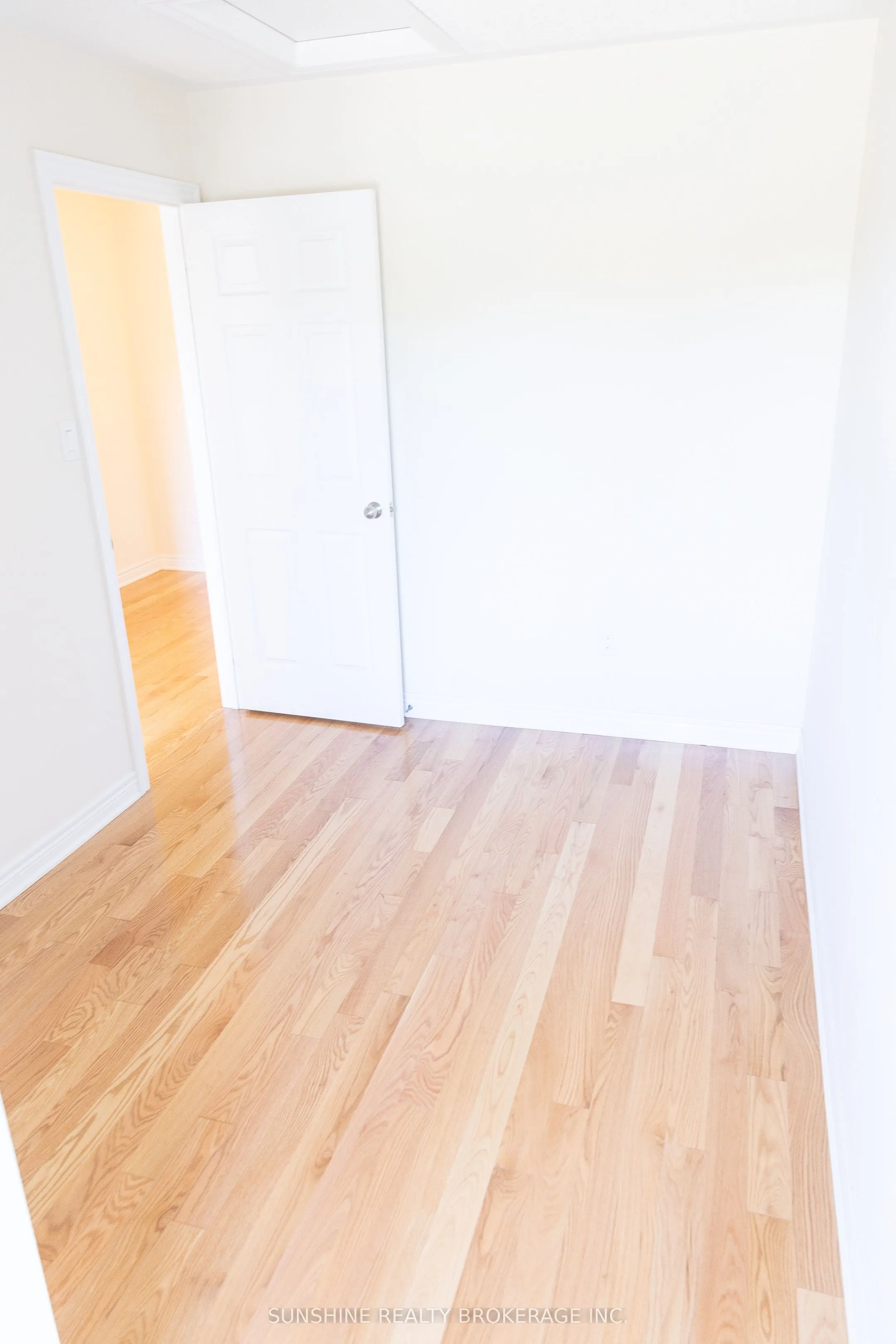 85 Dundas Way