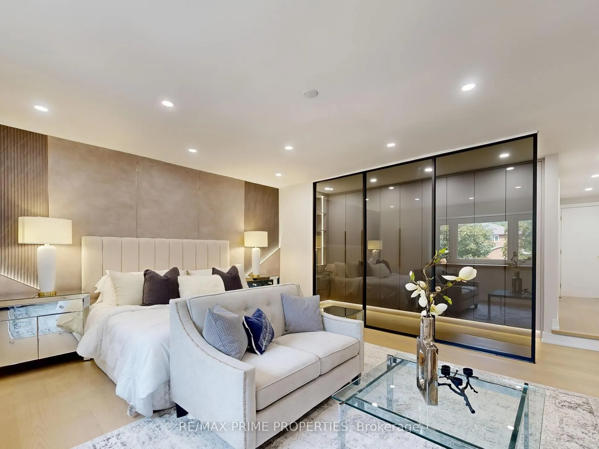 137 Old Surrey Lane