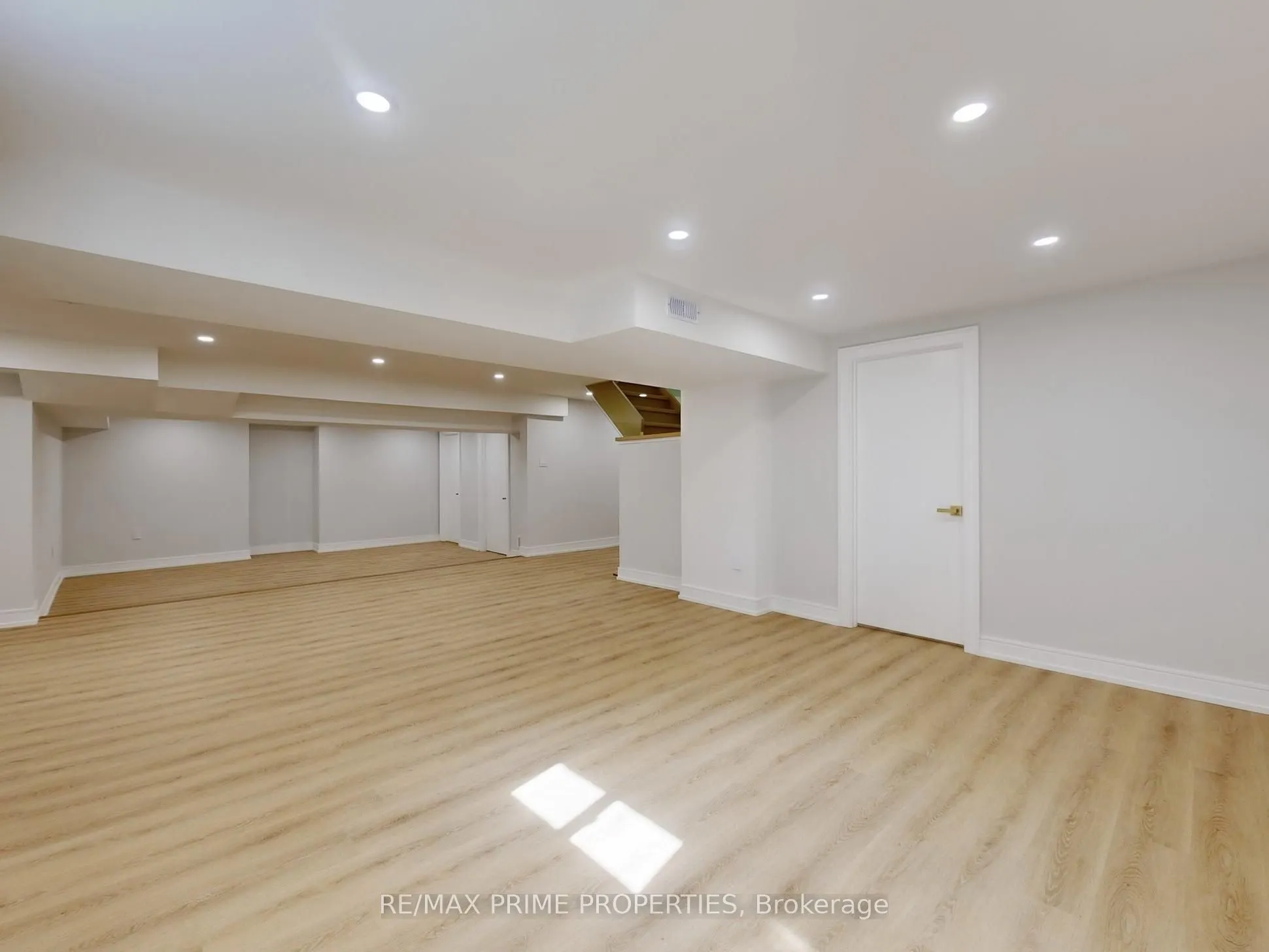 137 Old Surrey Lane