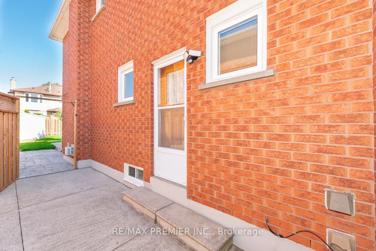 36 Castlehill Road