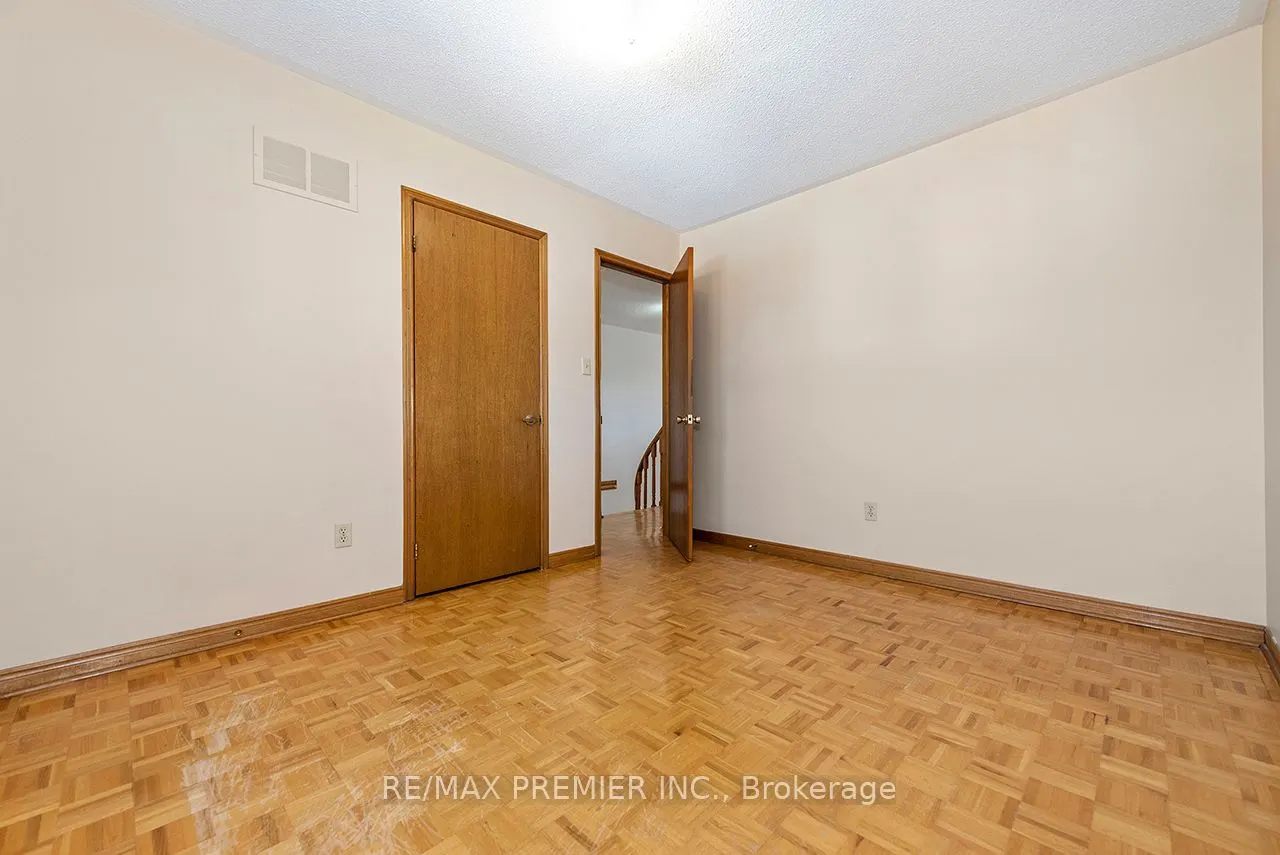 36 Castlehill Road