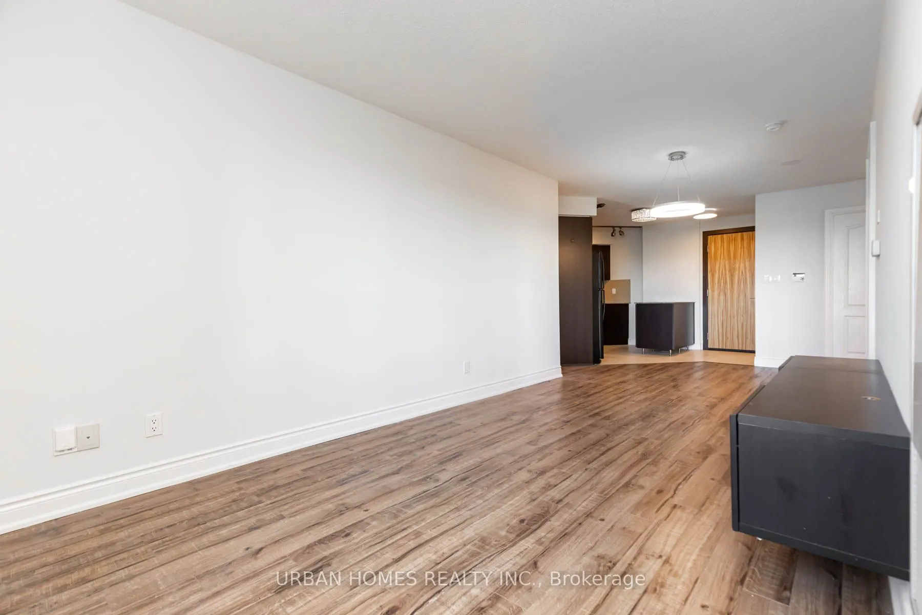 60 South Town Centre Boulevard, #620