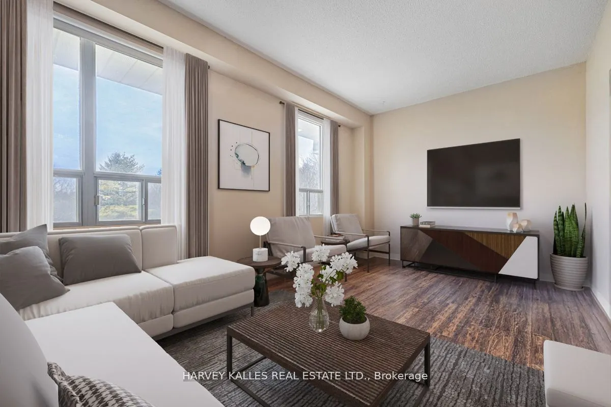 82 Poplar Crescent, #2