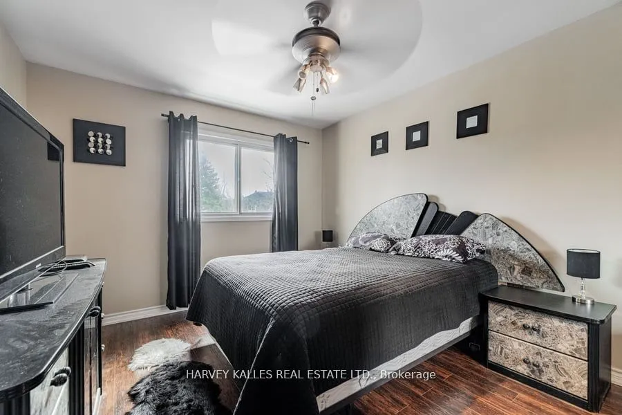 82 Poplar Crescent, #2