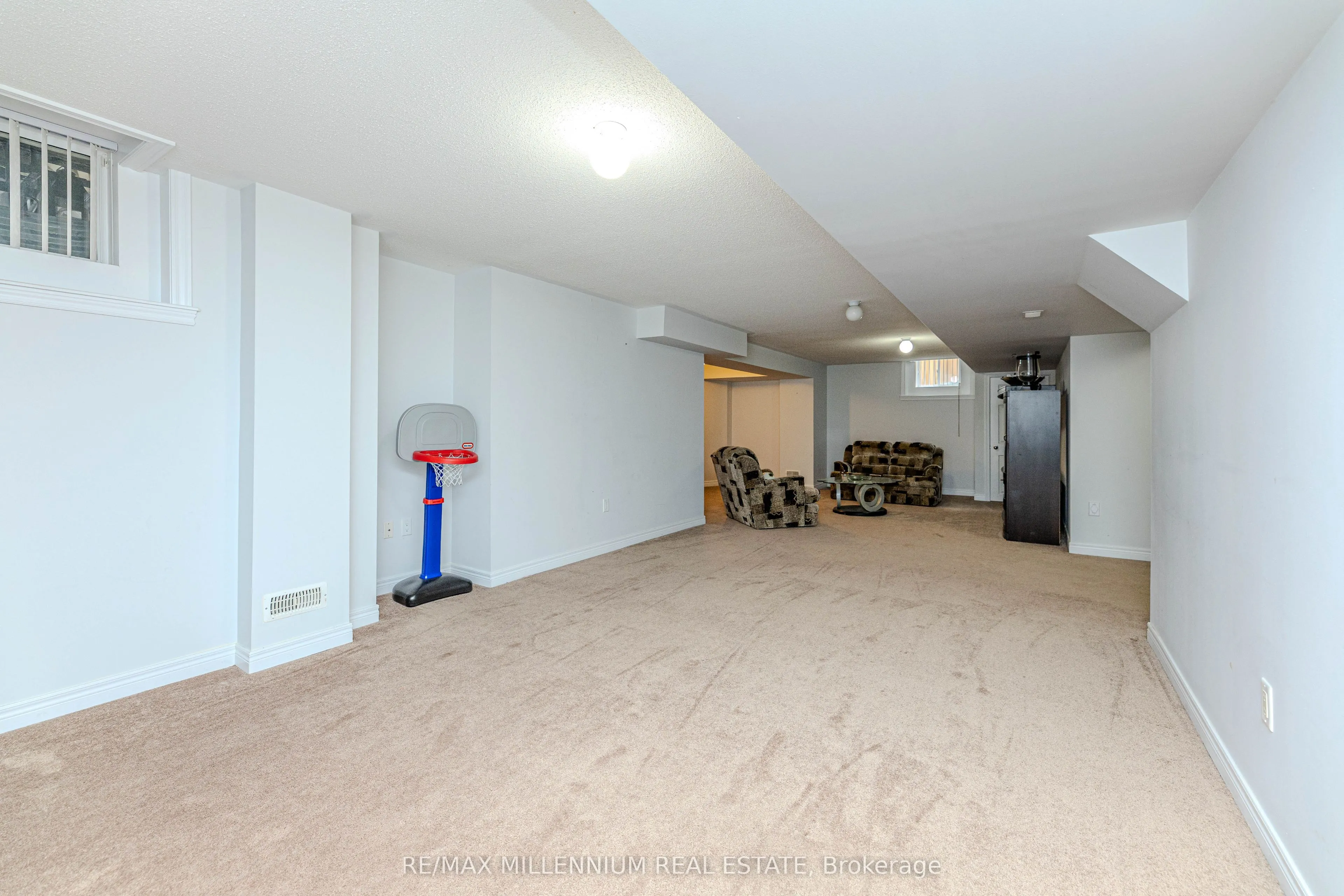 75 Copeland Crescent