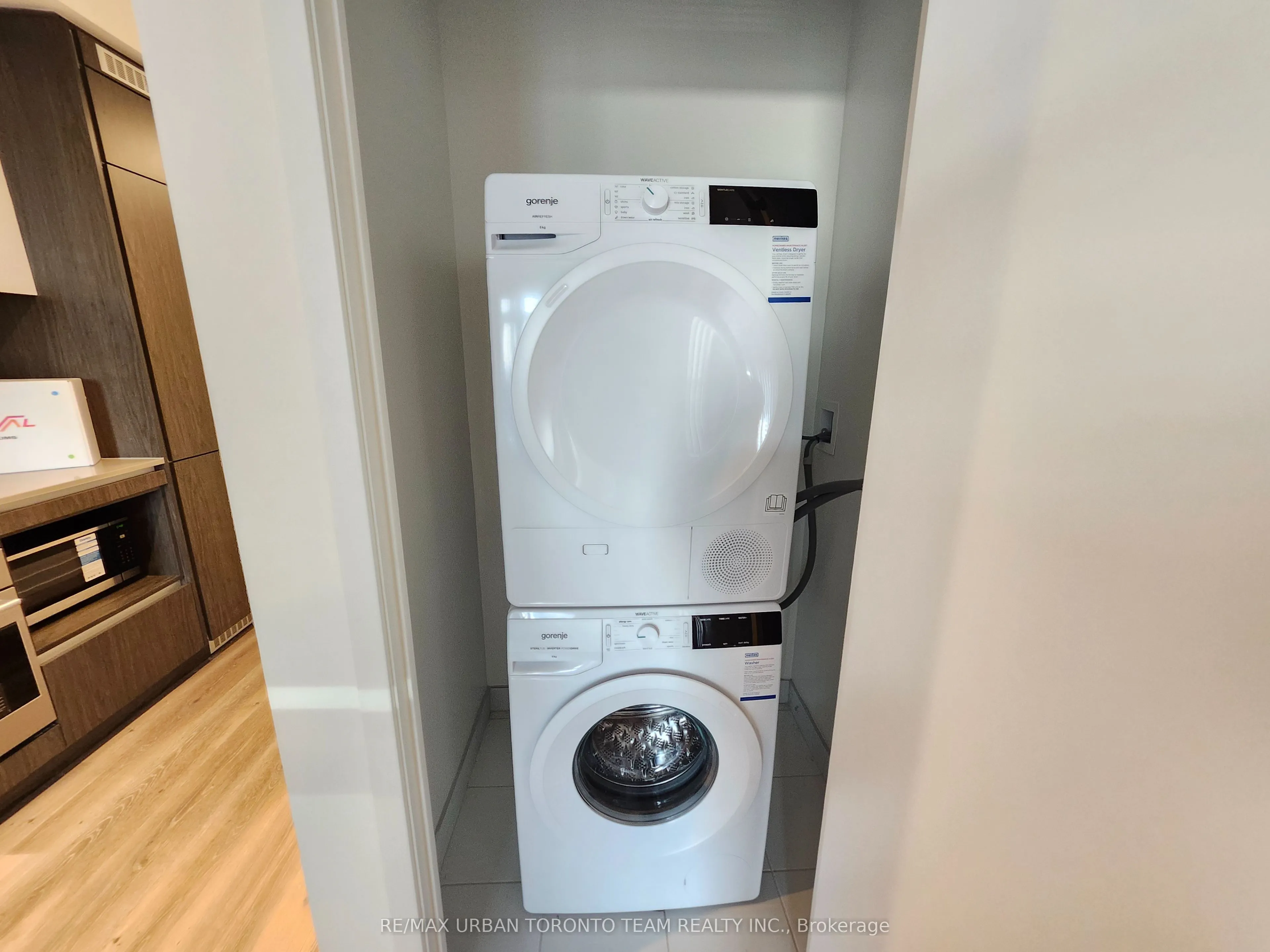 28 Interchange Way, #1515