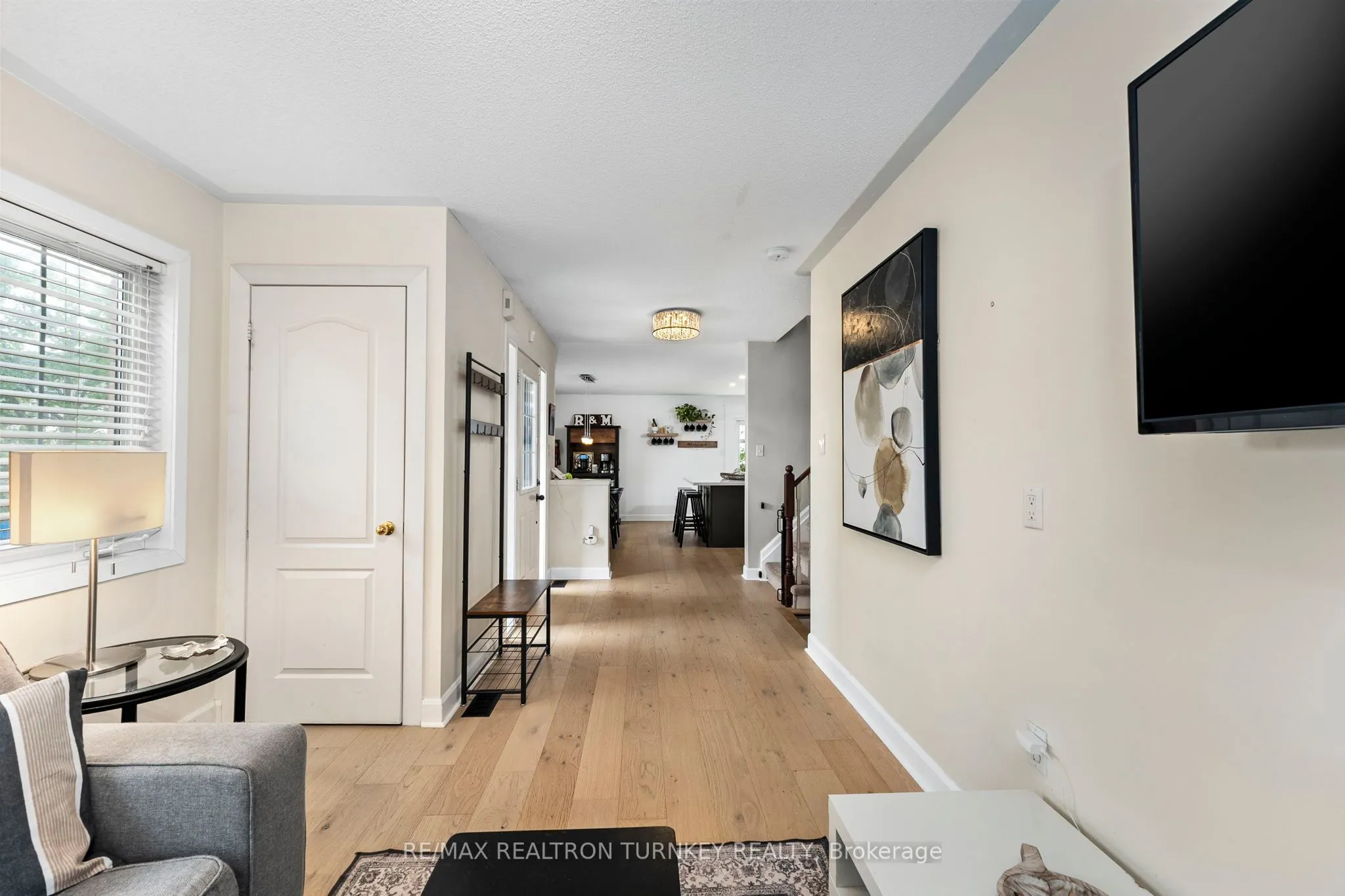 84 Admiral Crescent