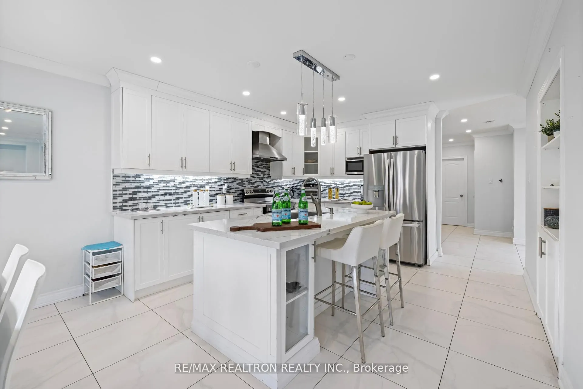 1 Emily Court