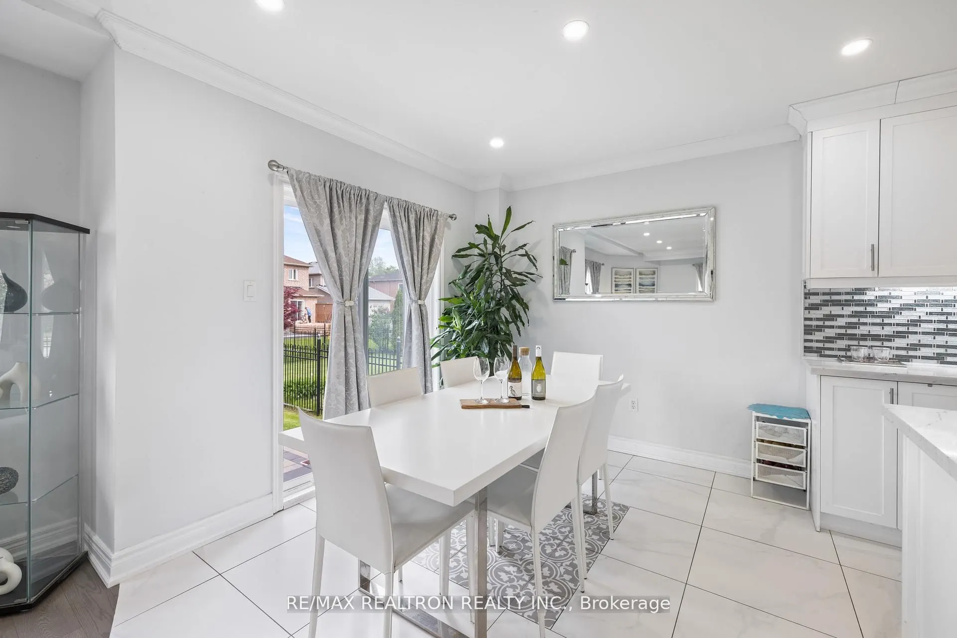 1 Emily Court