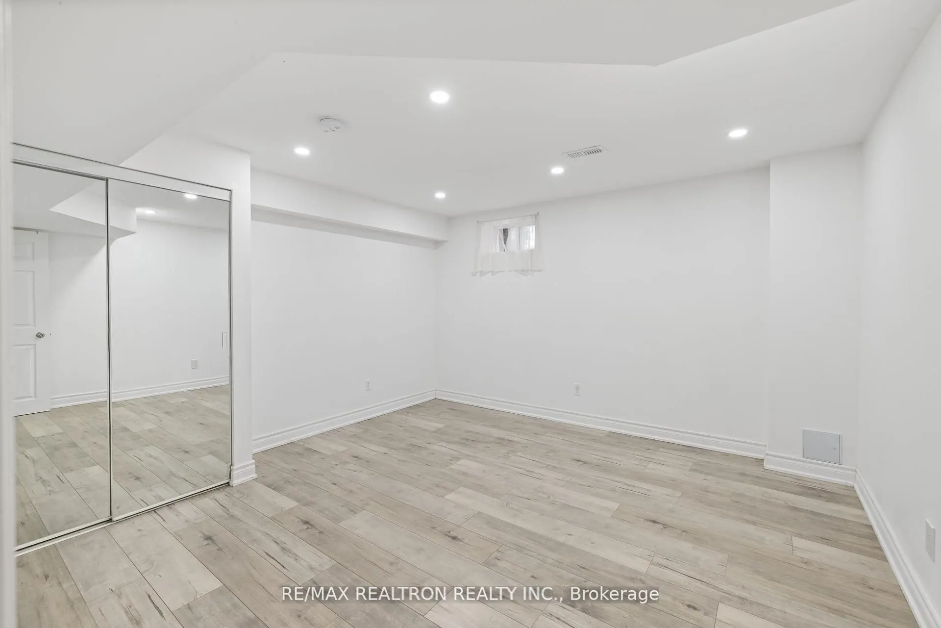 1 Emily Court