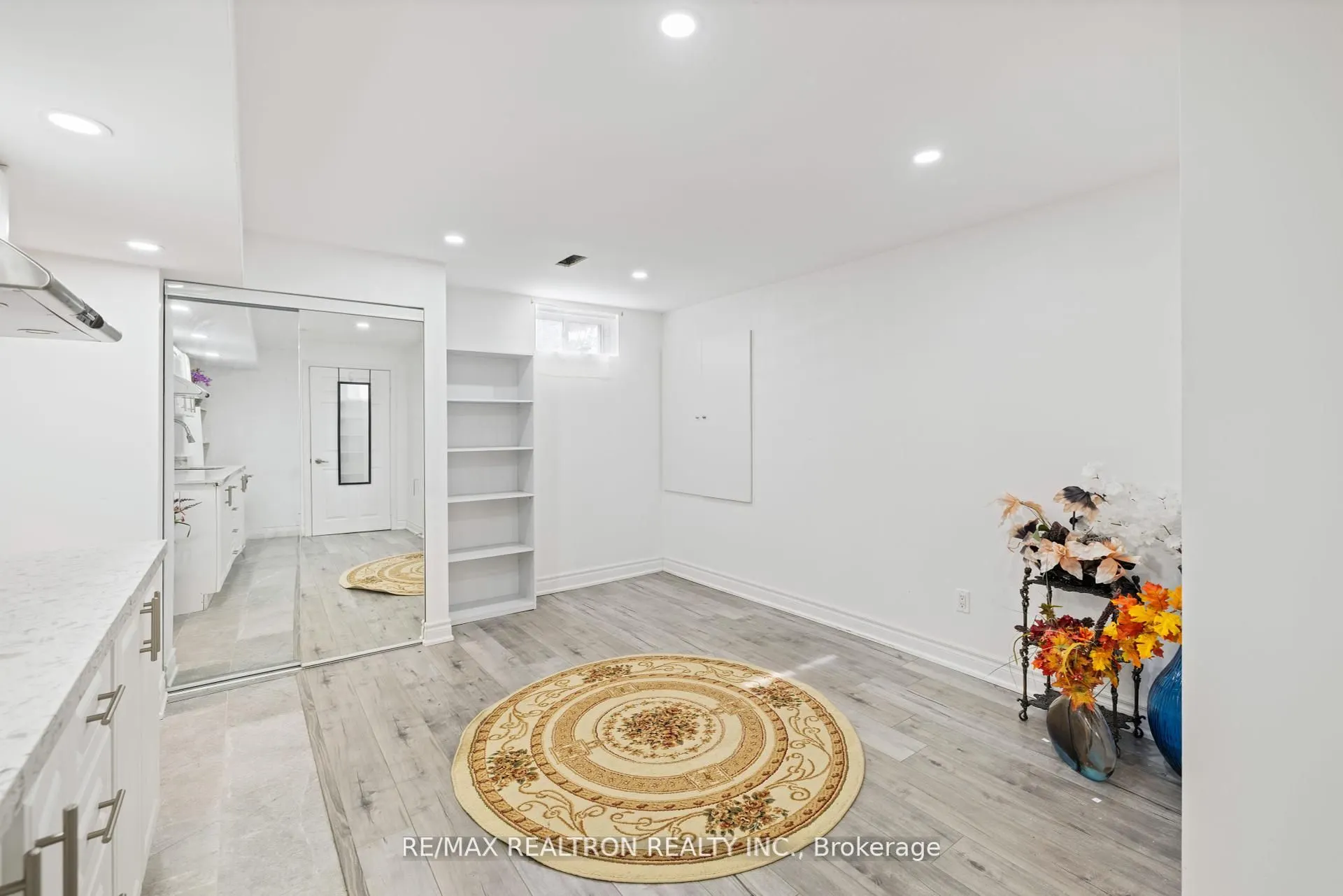 1 Emily Court