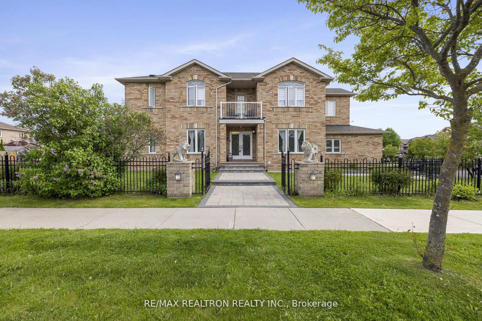 1 Emily Court