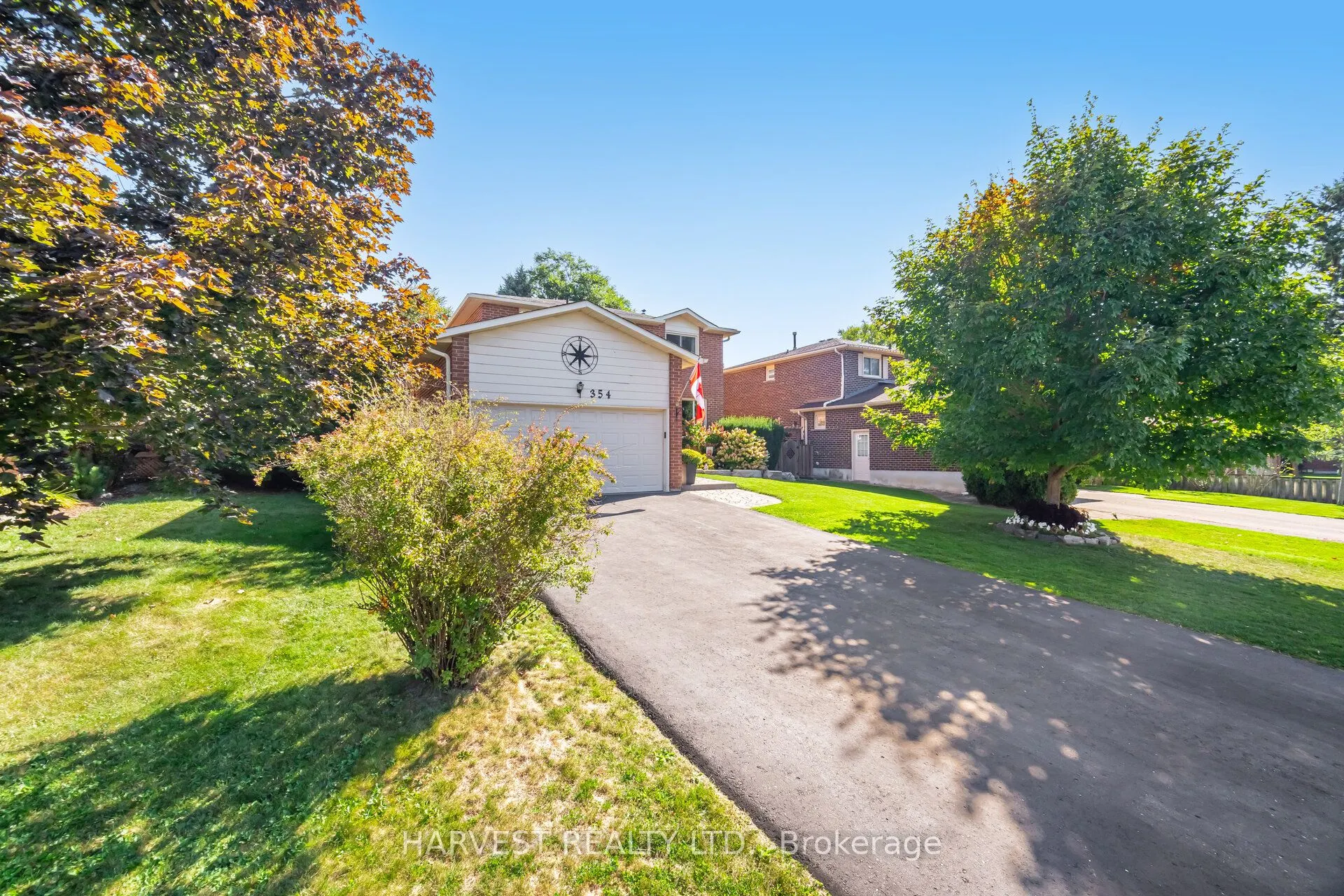 354 Darlington Crescent E
