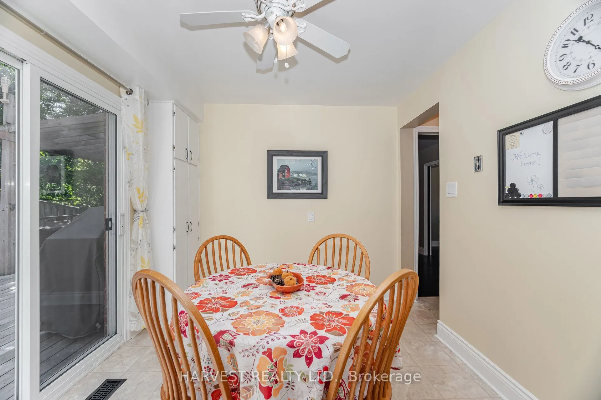 354 Darlington Crescent E