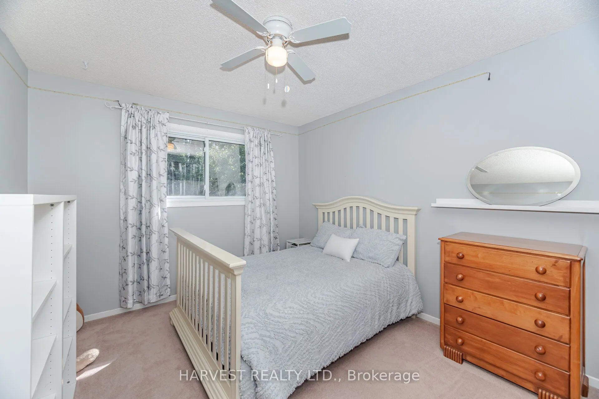 354 Darlington Crescent E