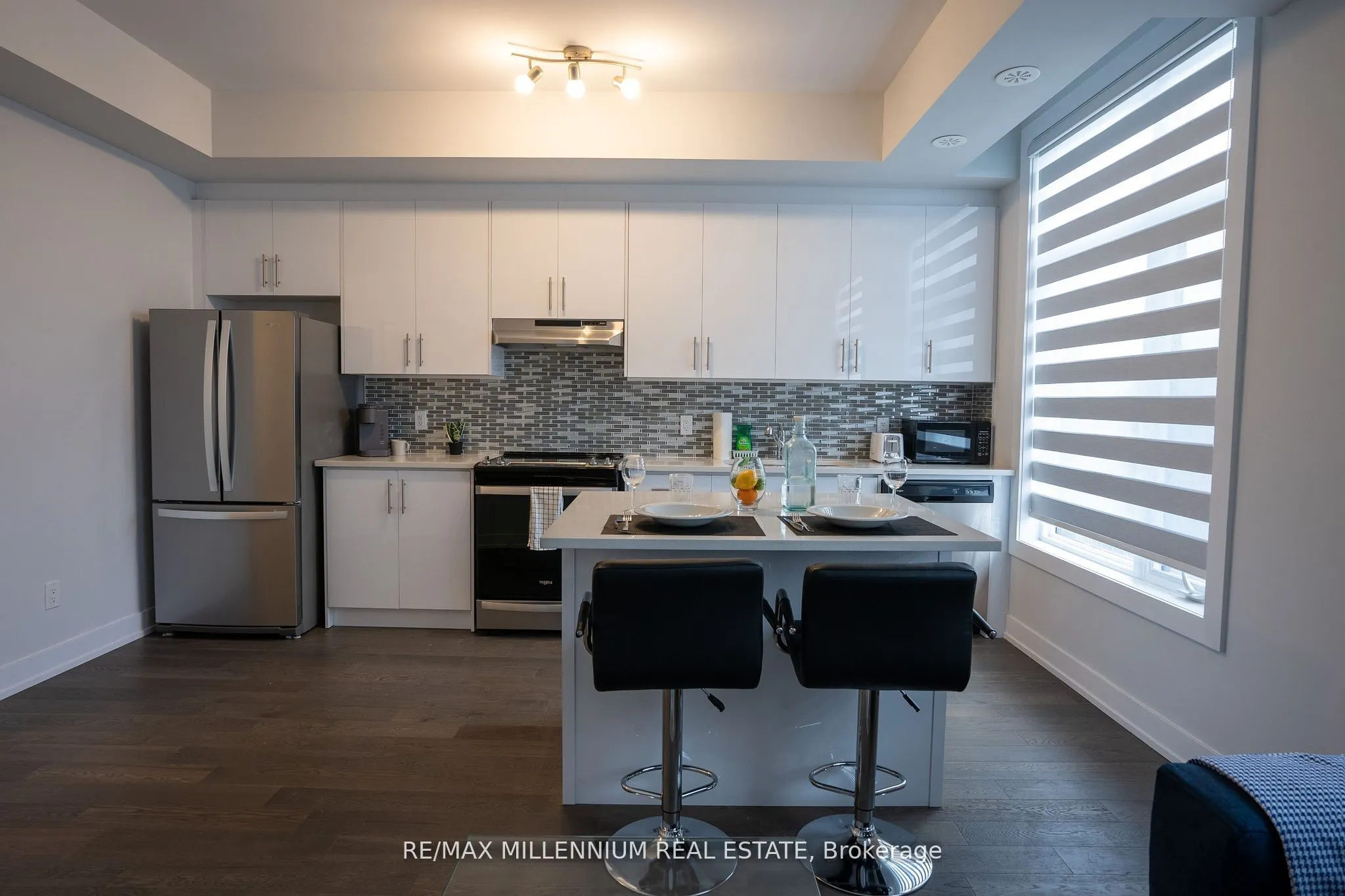 9560 Islington Avenue, #U221