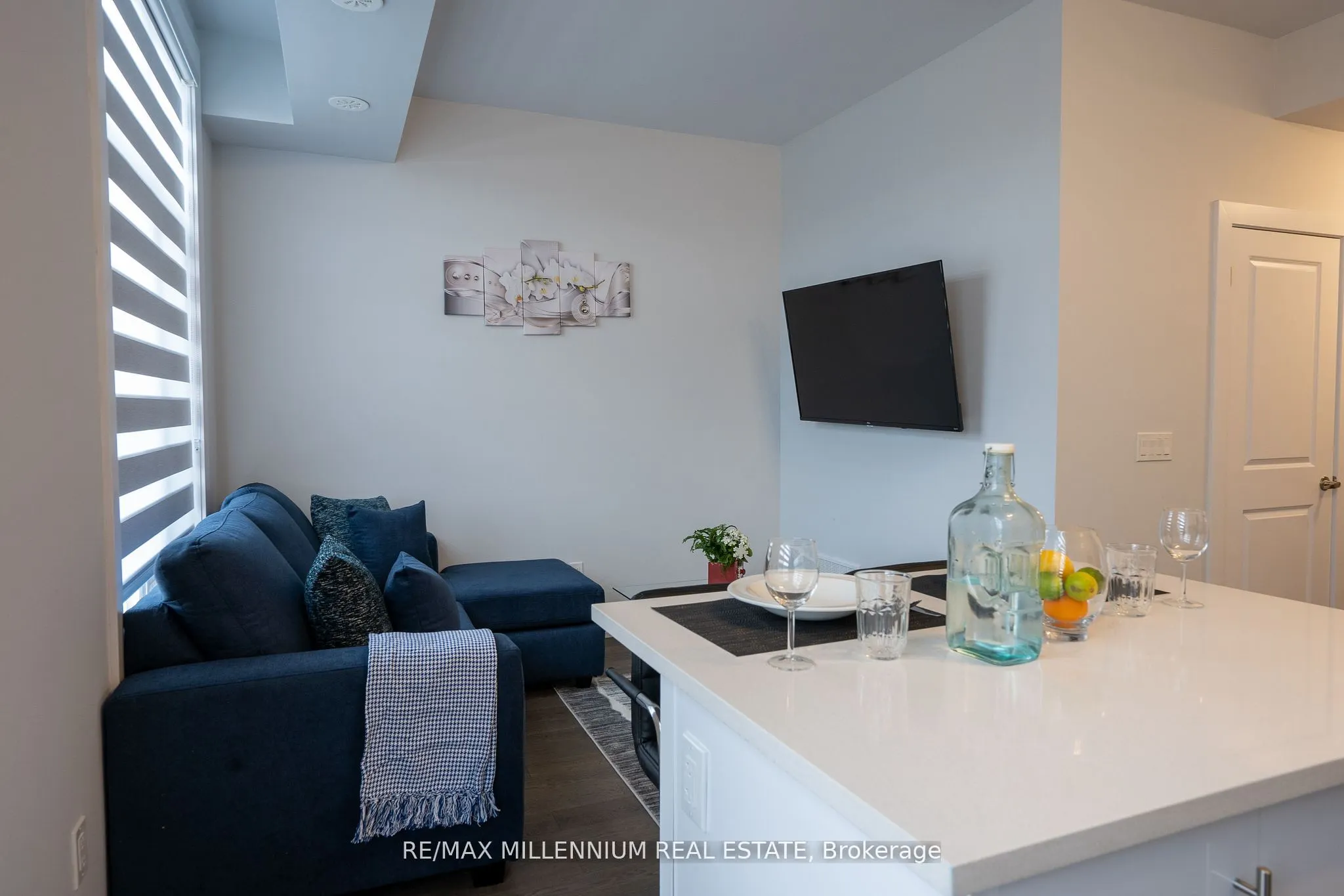 9560 Islington Avenue, #U221