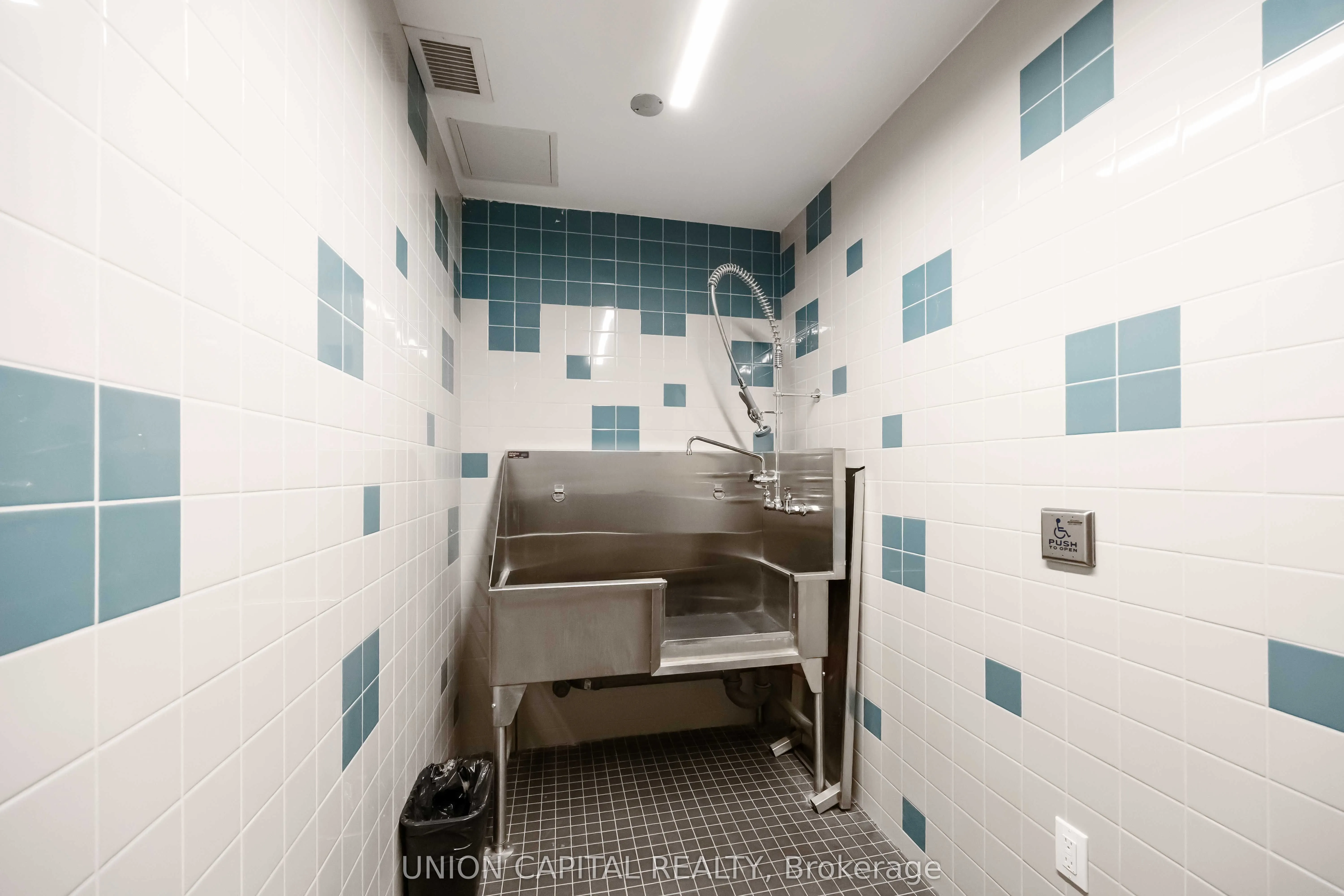 10 ABEJA Street, #2114