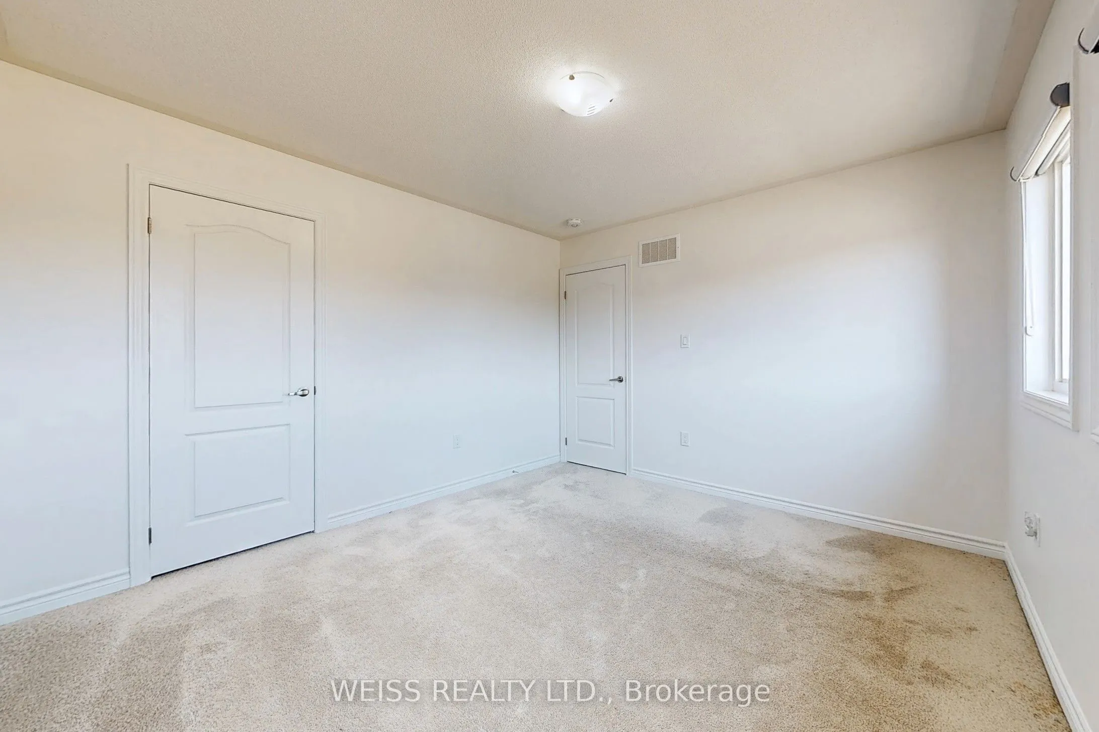 42 Terry Clayton Avenue