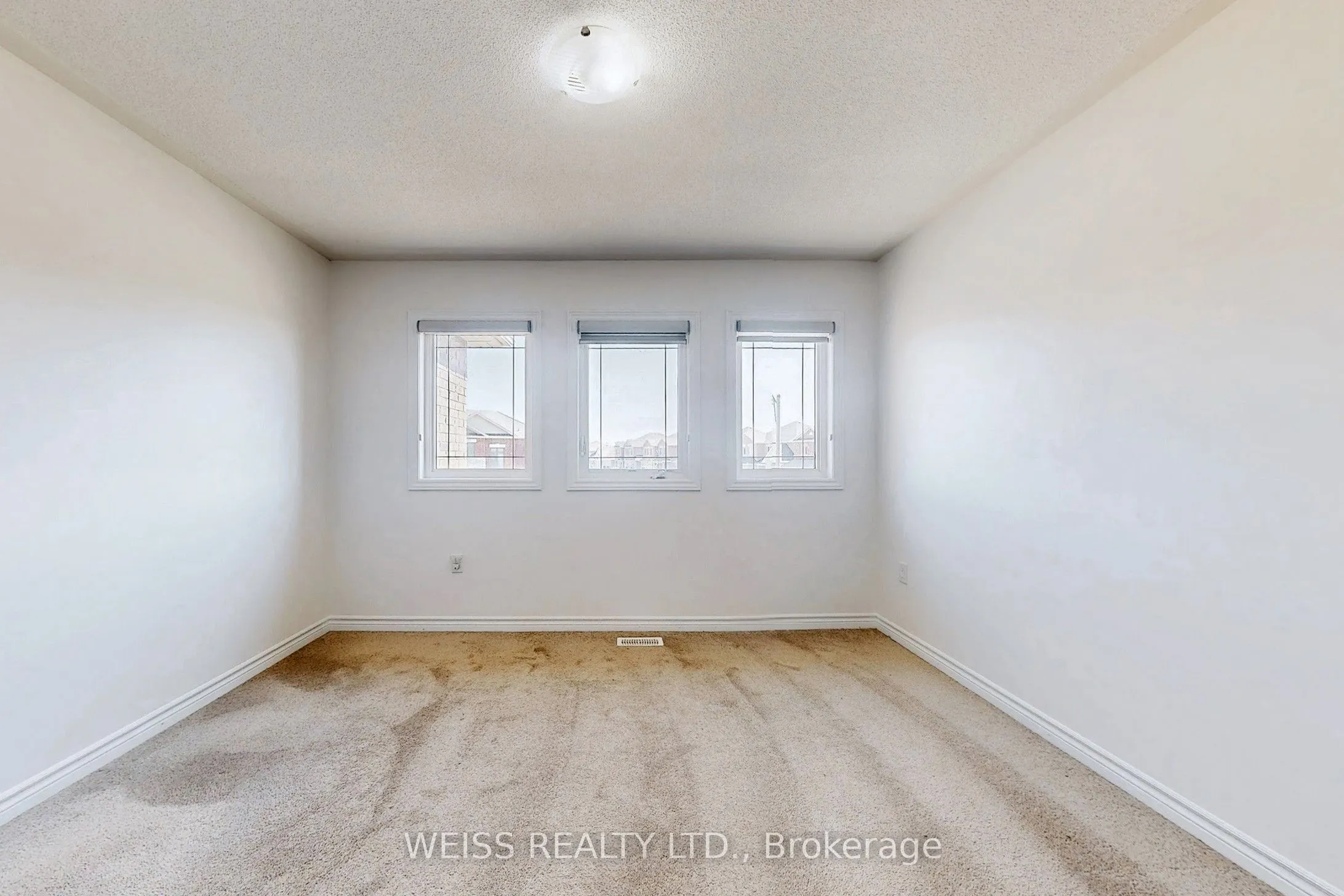 42 Terry Clayton Avenue