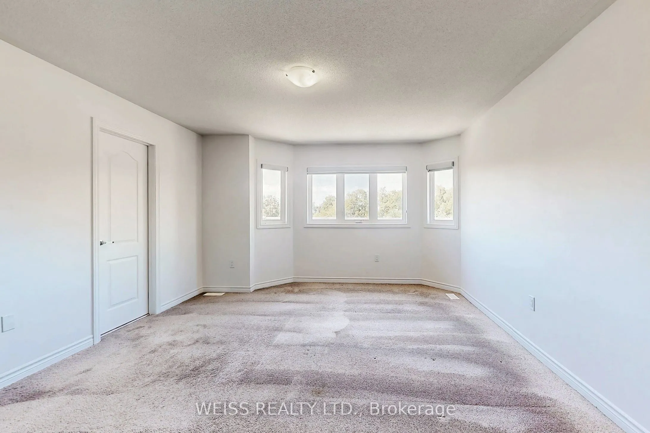 42 Terry Clayton Avenue