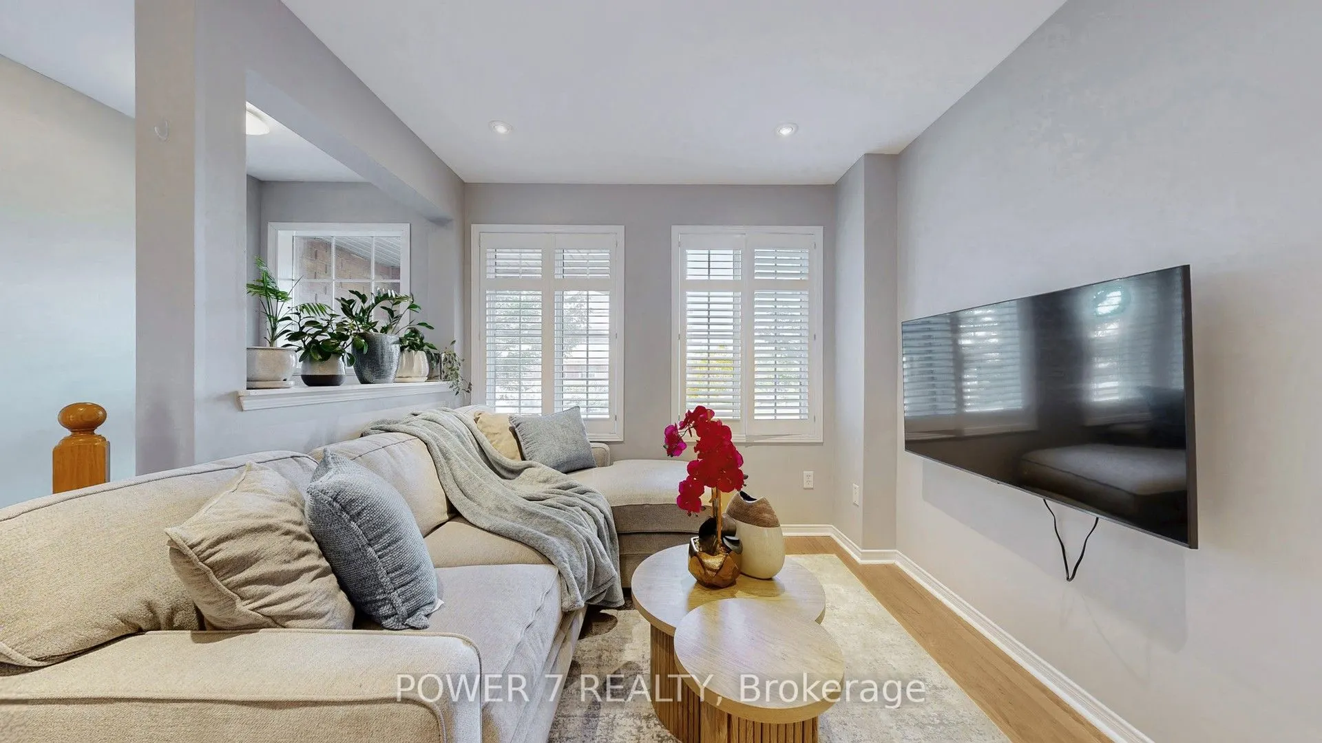 379 White's Hill Avenue