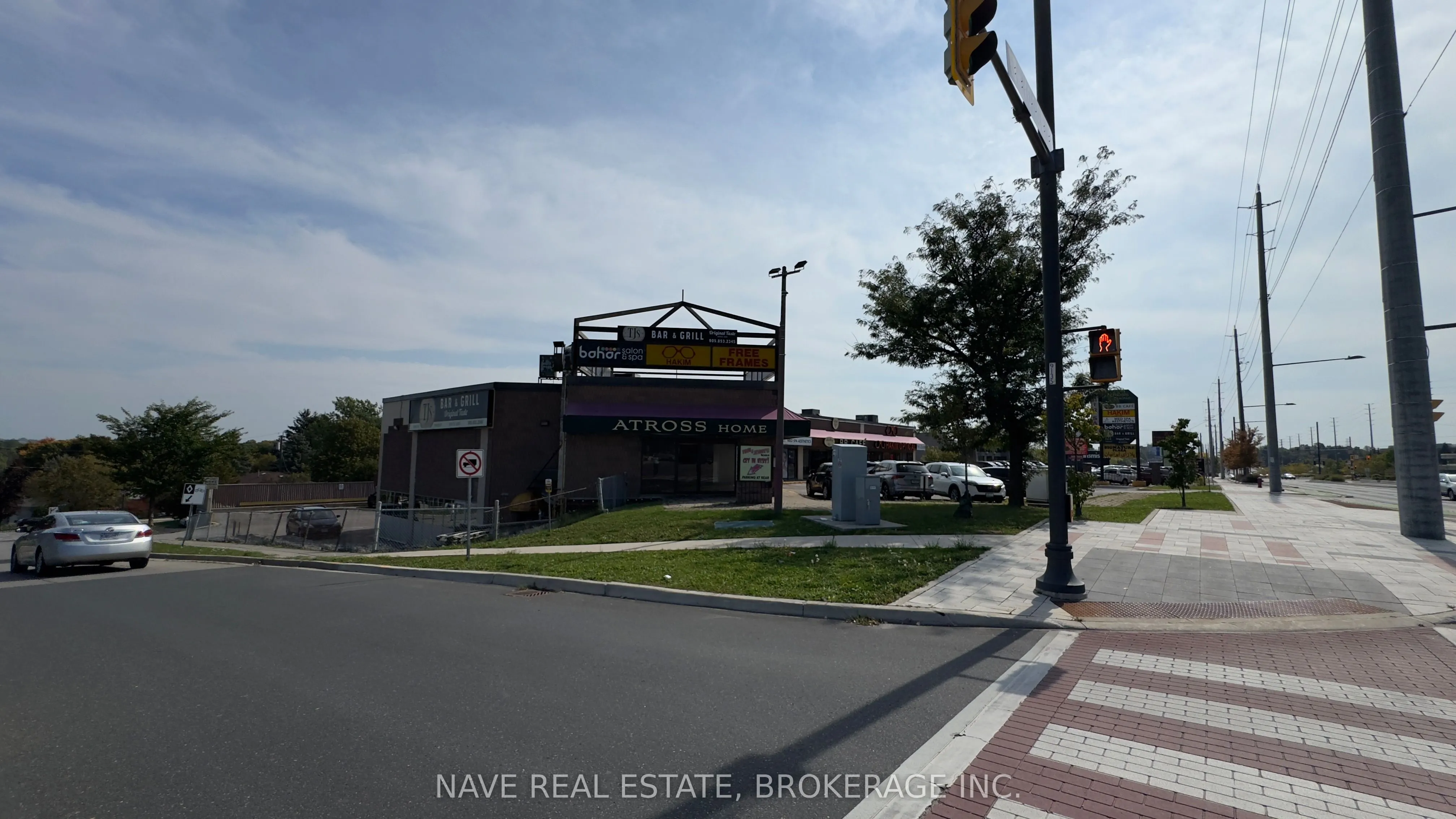 17335 Yonge Street, #10