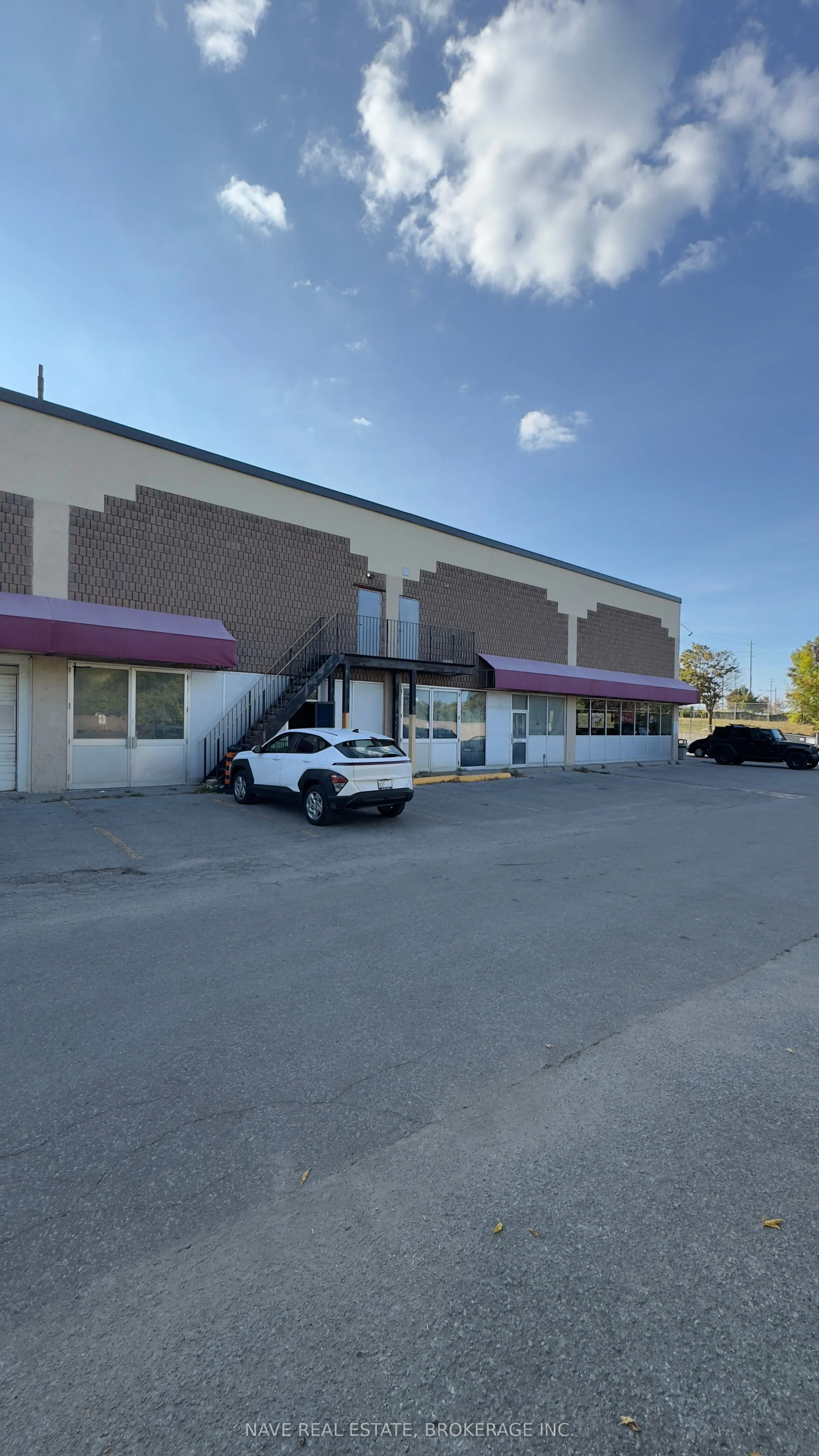 17335 Yonge Street, #10