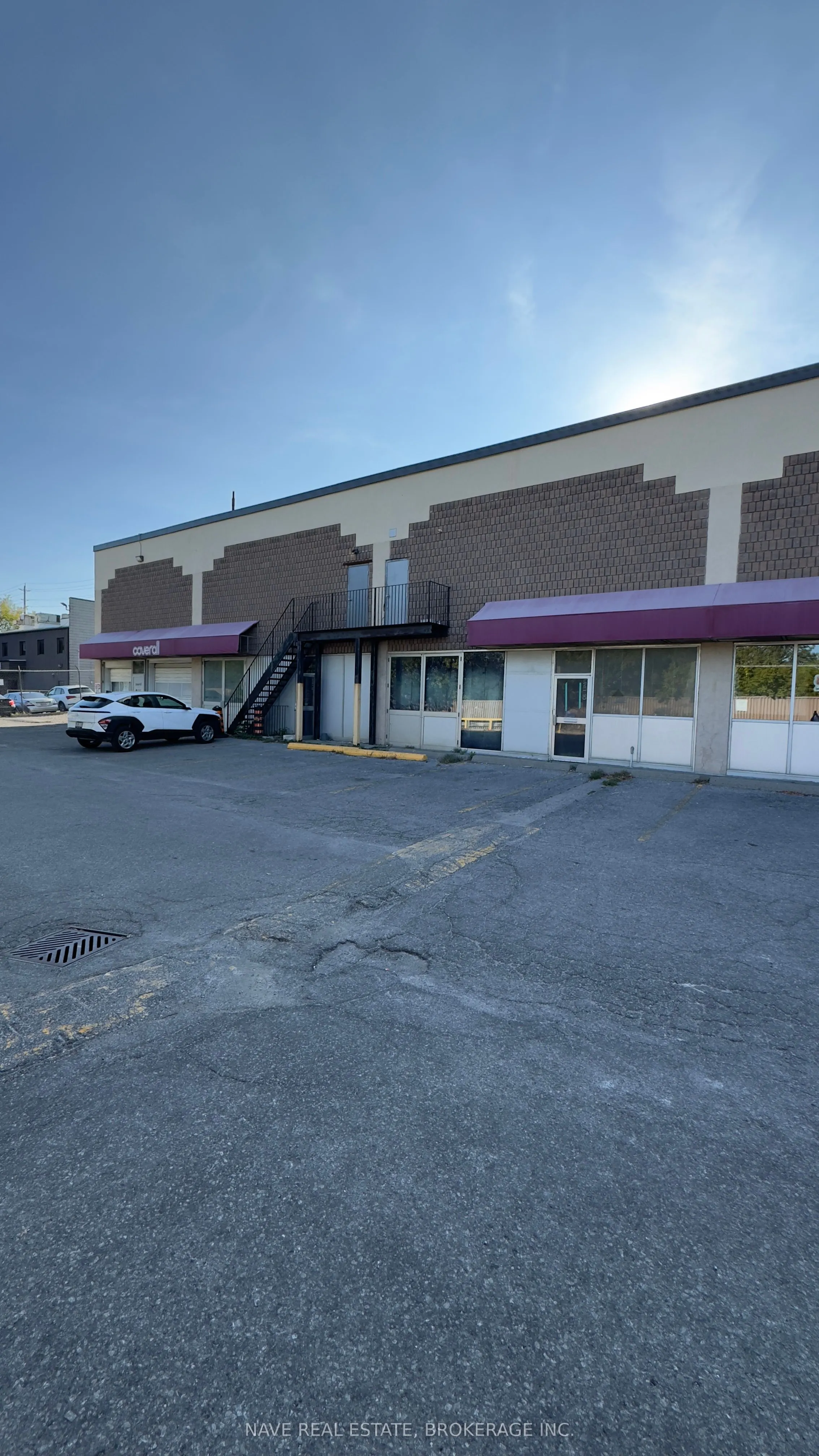17335 Yonge Street, #10