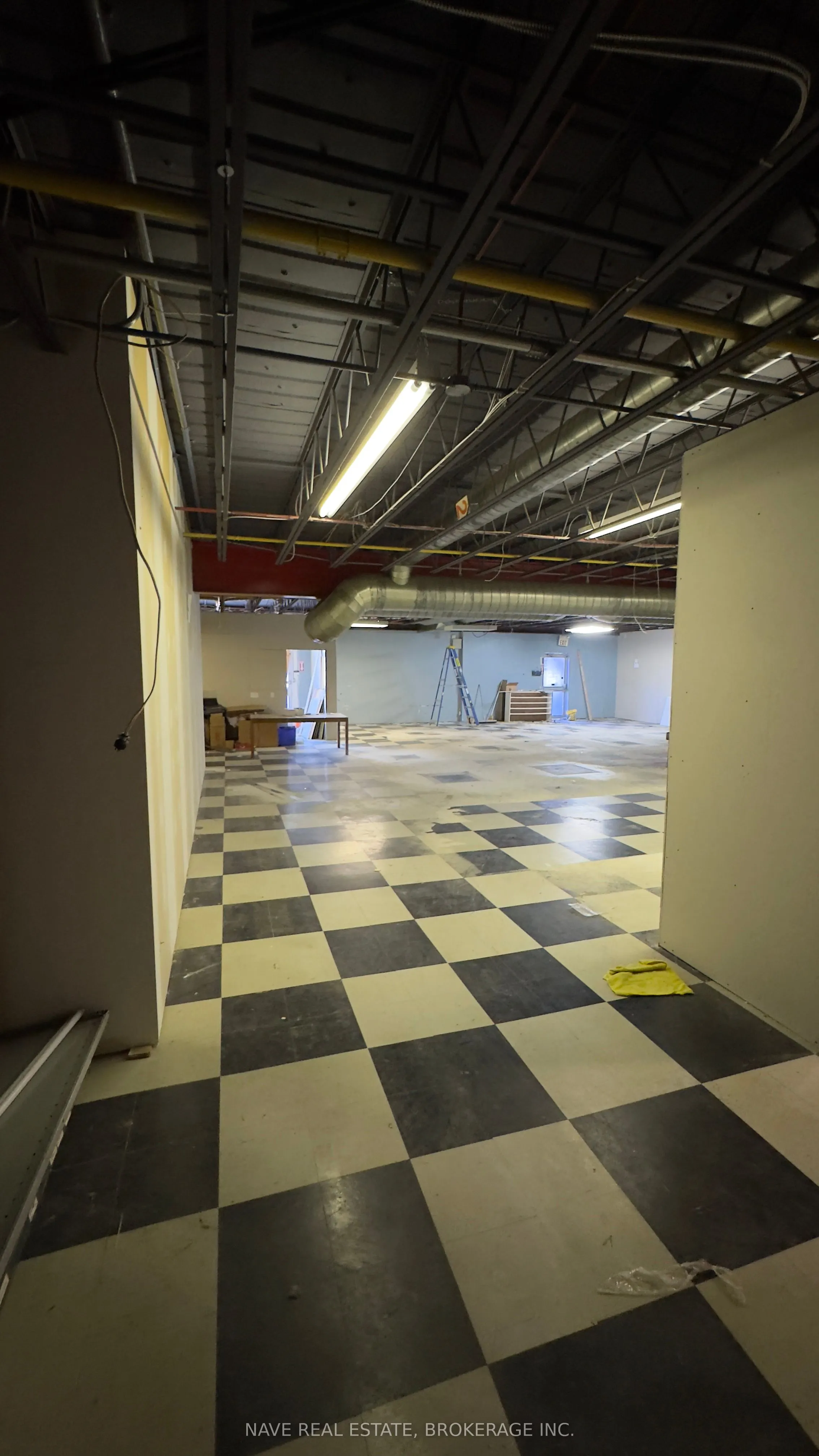 17335 Yonge Street, #10