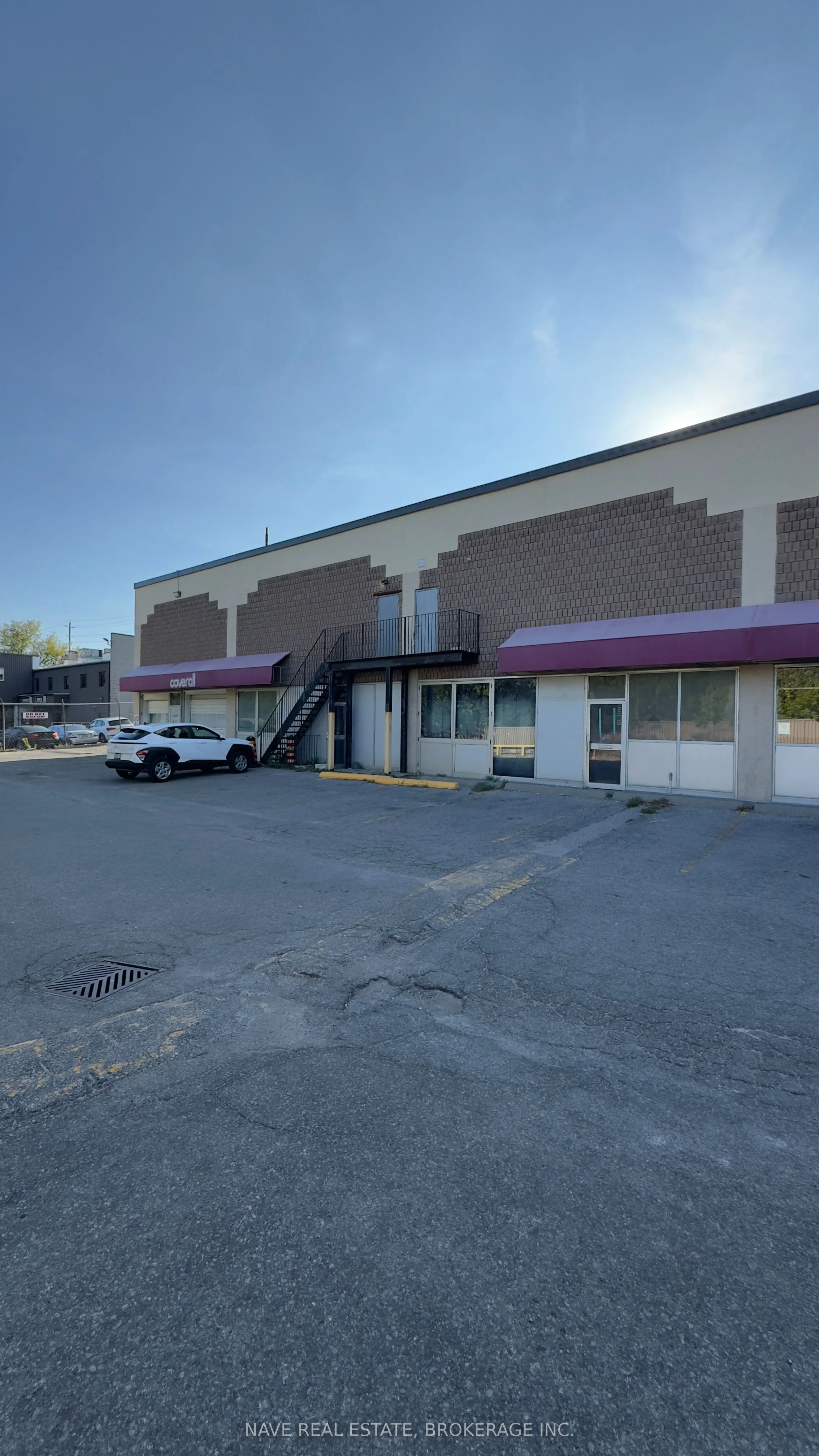 17335 Yonge Street, #10
