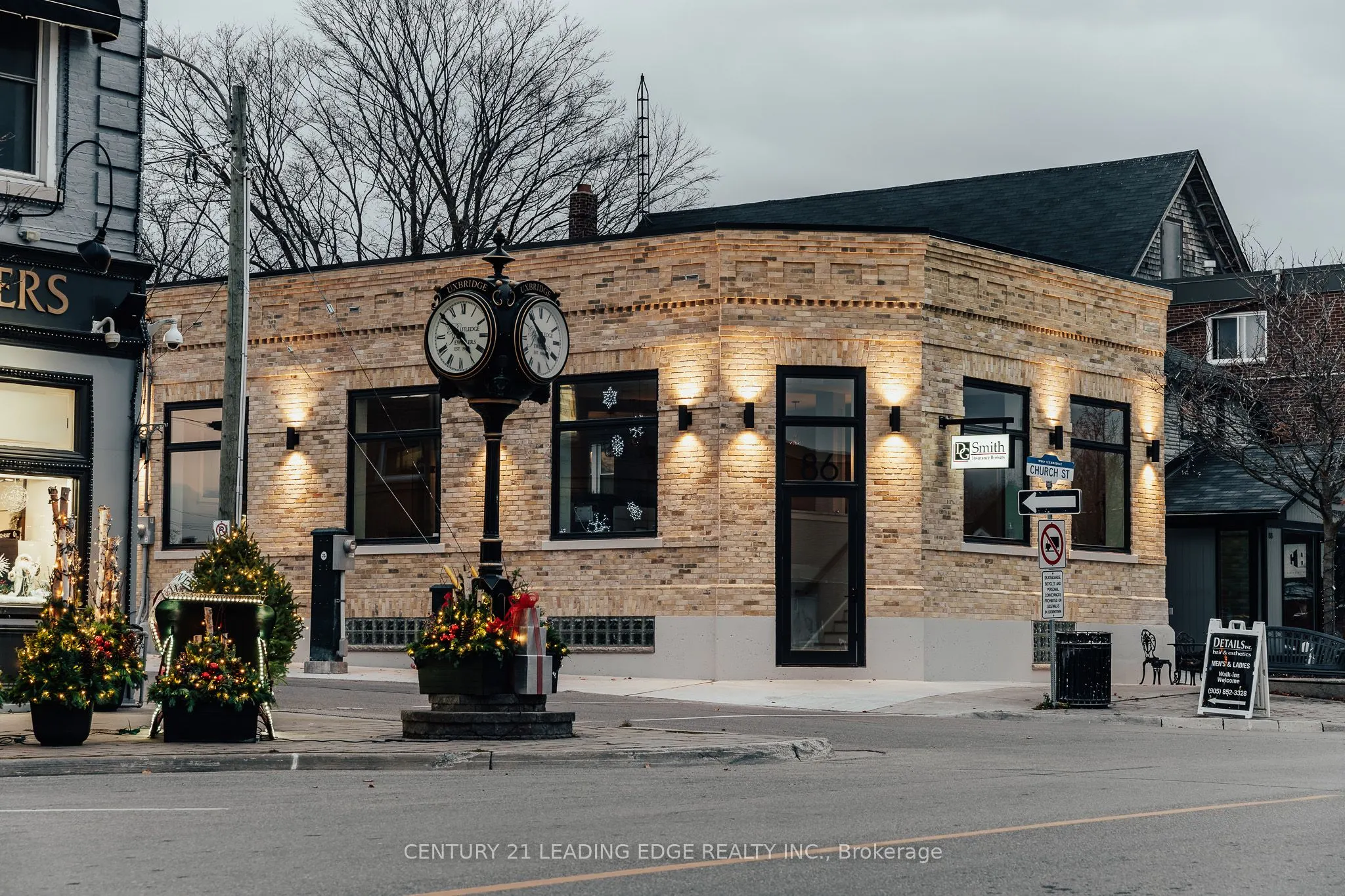 86 Brock Street W