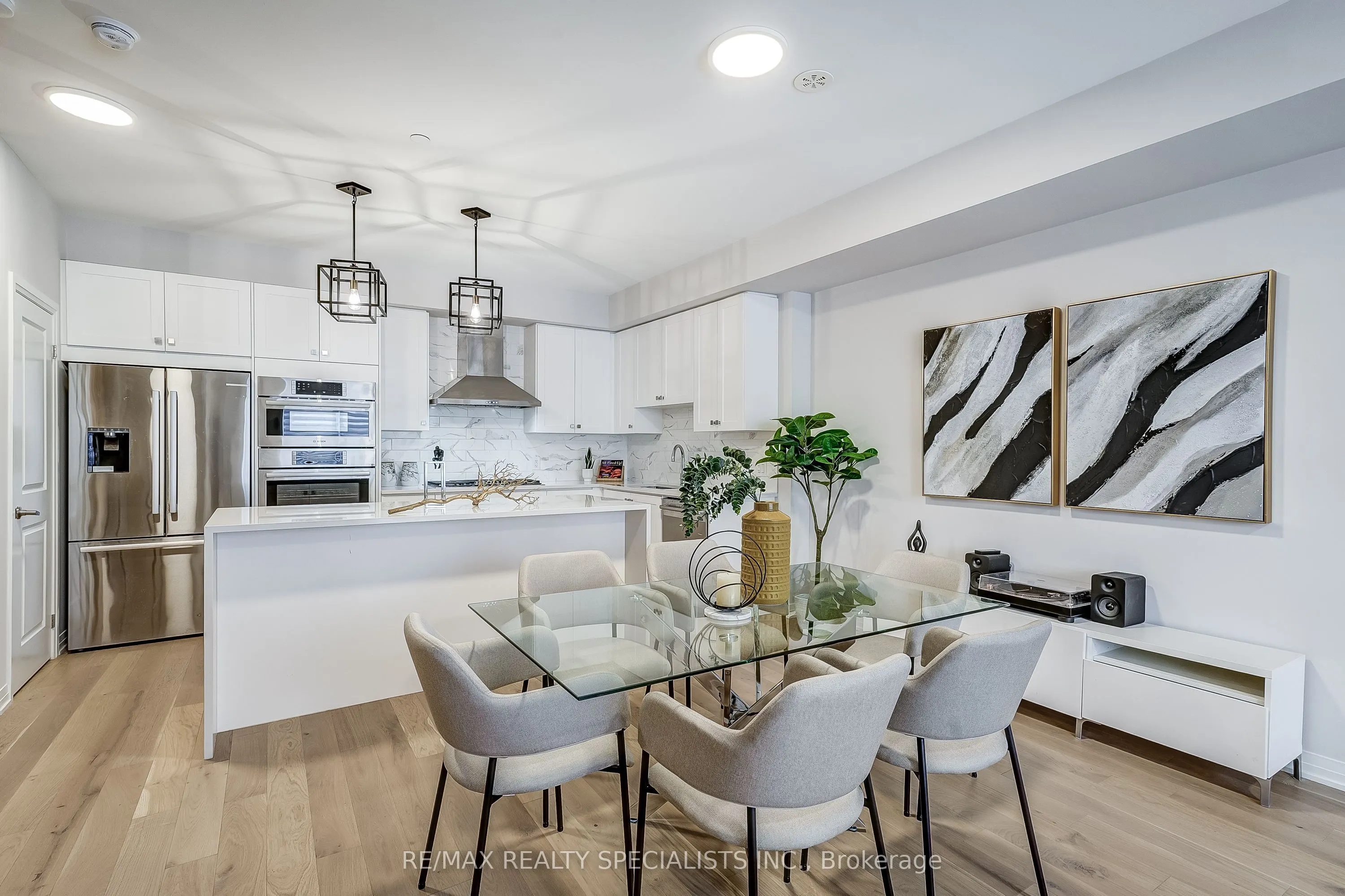 50 Baynes Way, #2