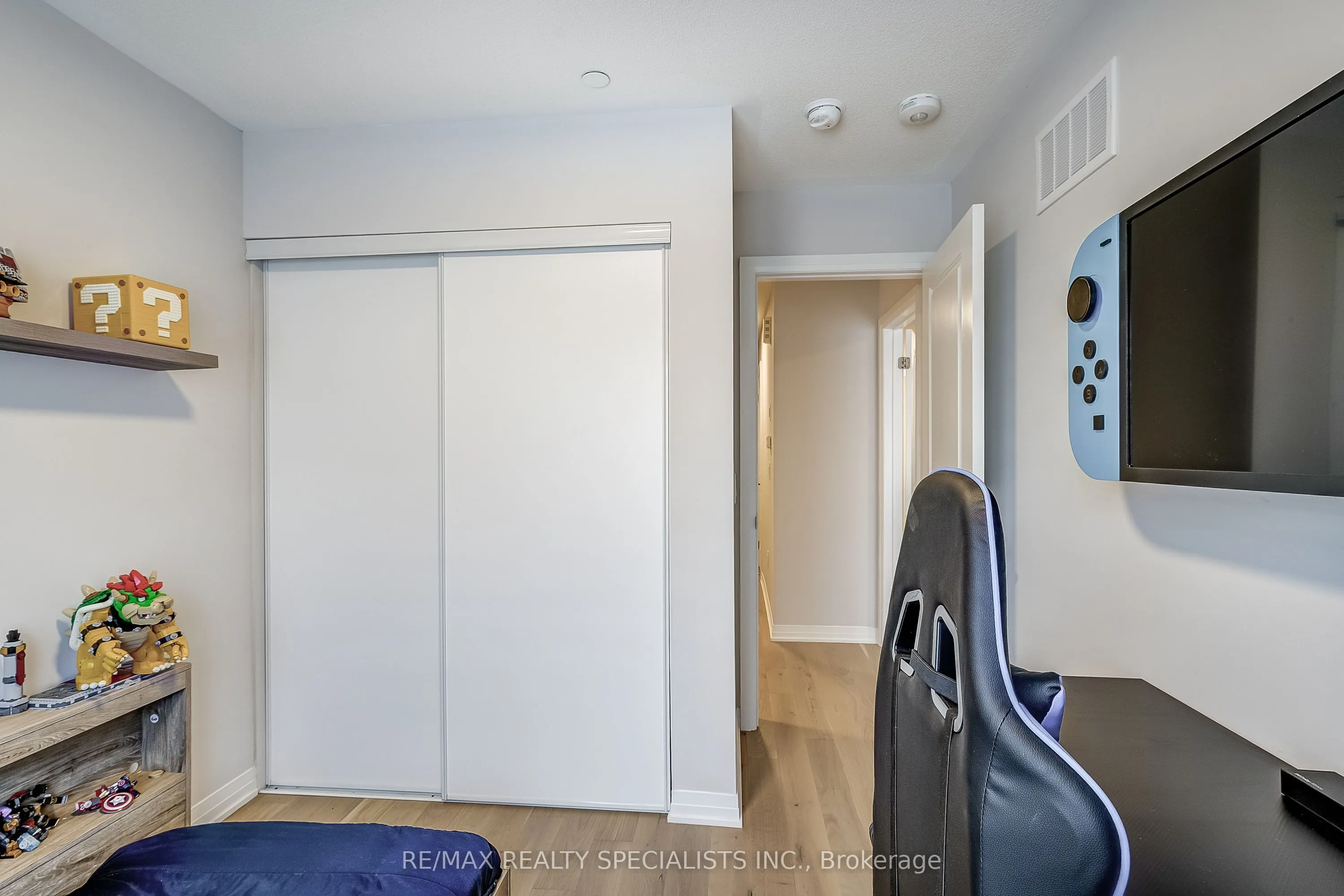 50 Baynes Way, #2