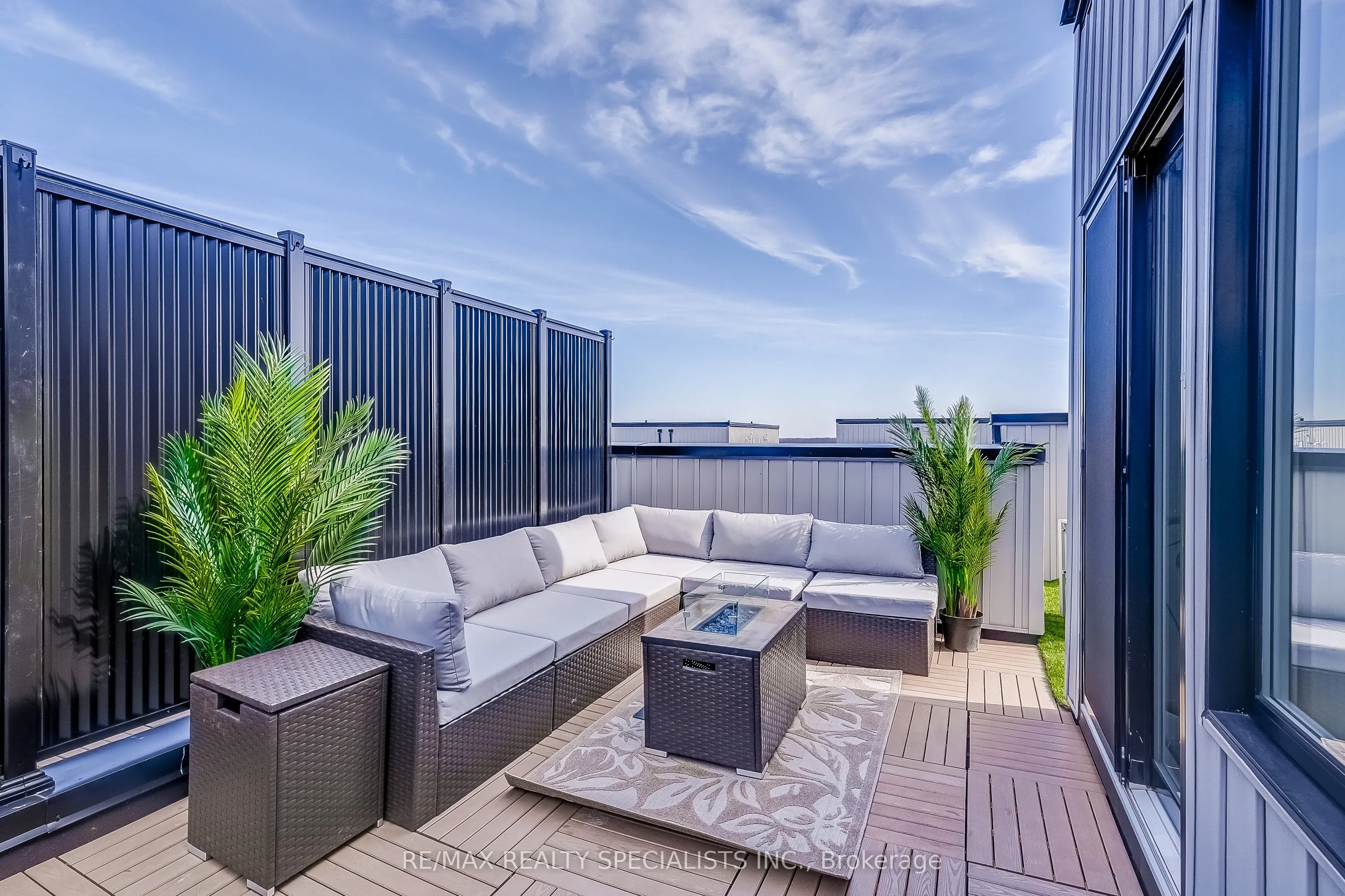 50 Baynes Way, #2