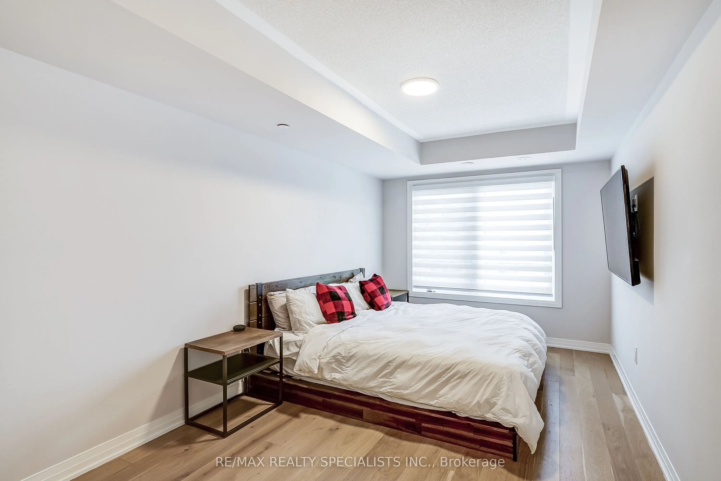 50 Baynes Way, #2