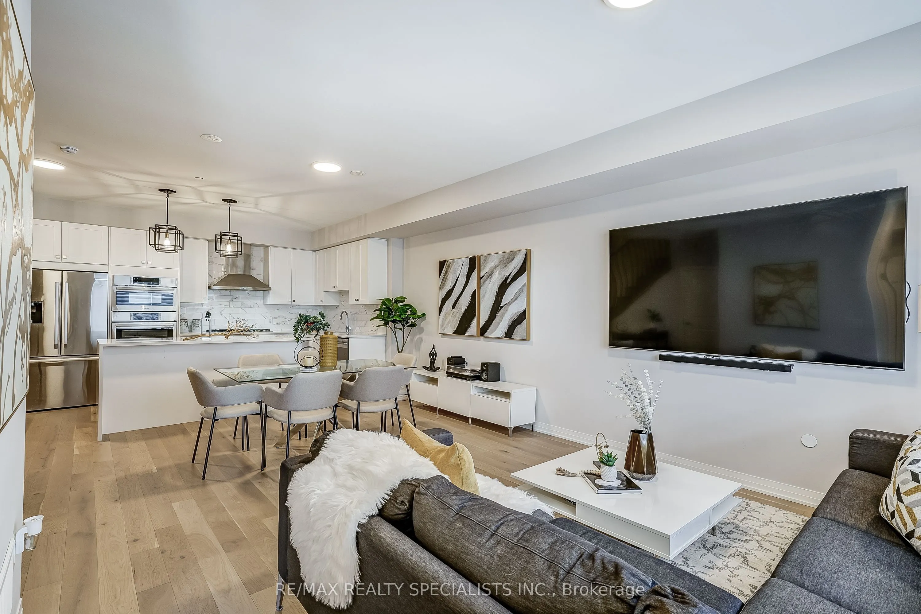 50 Baynes Way, #2