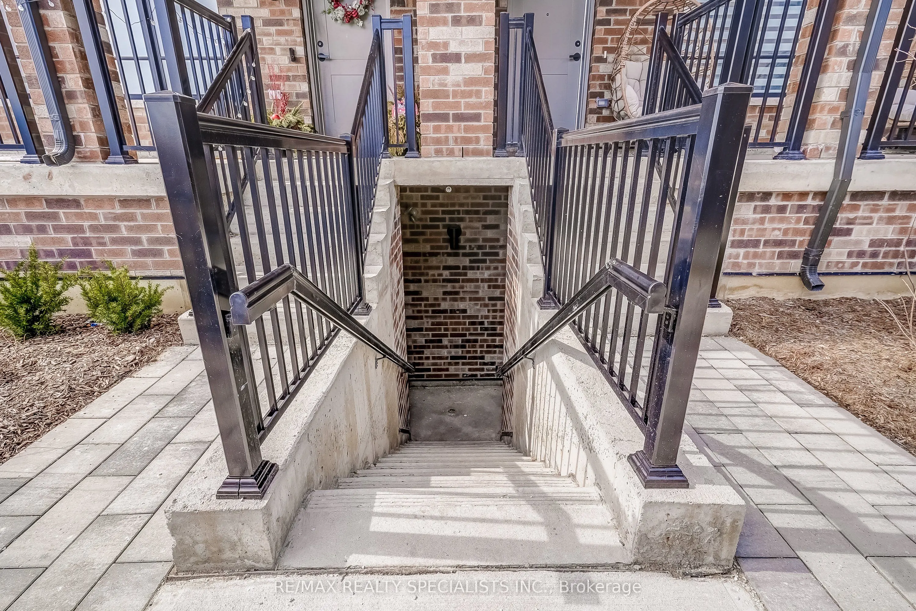50 Baynes Way, #2