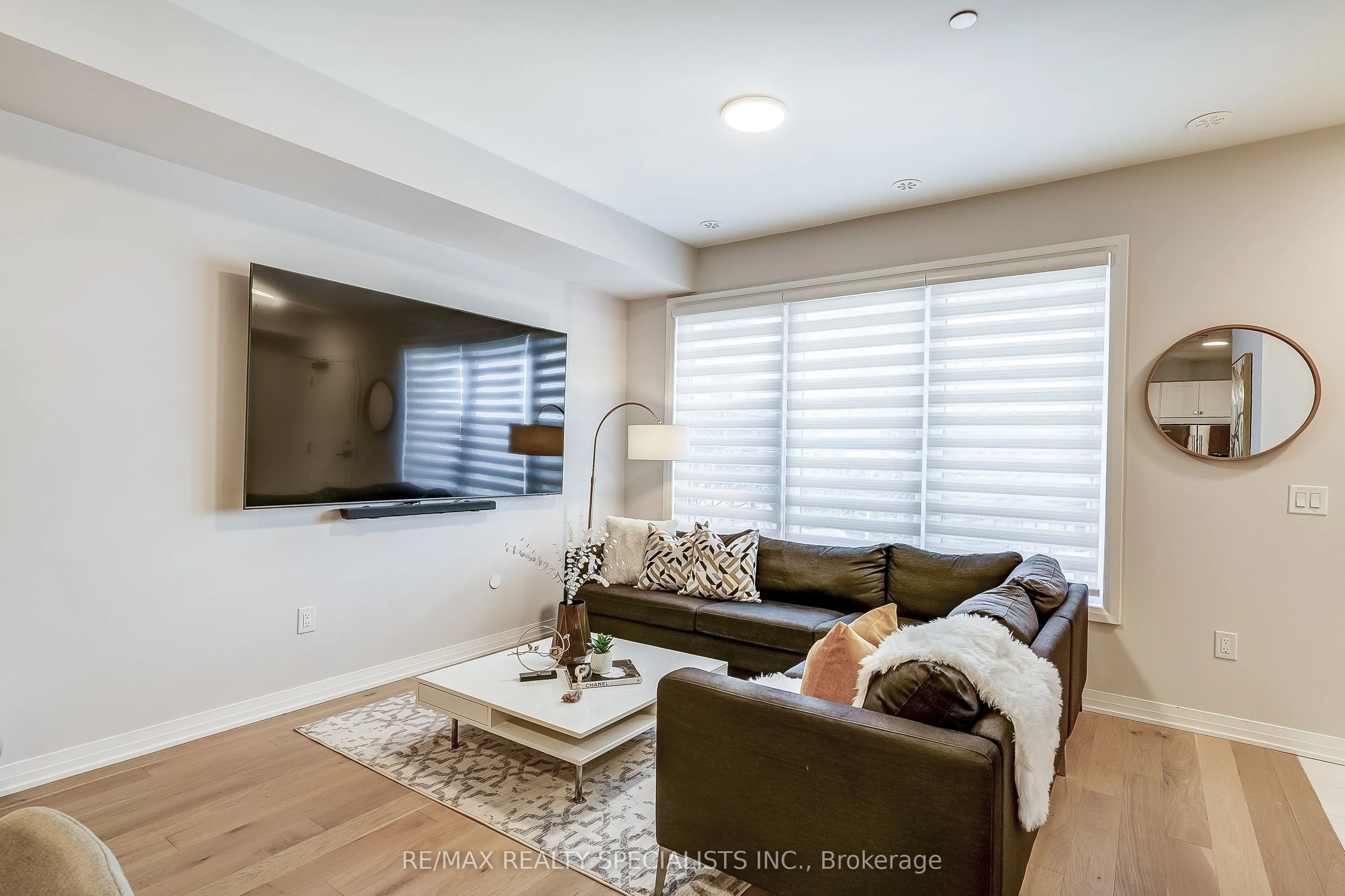 50 Baynes Way, #2