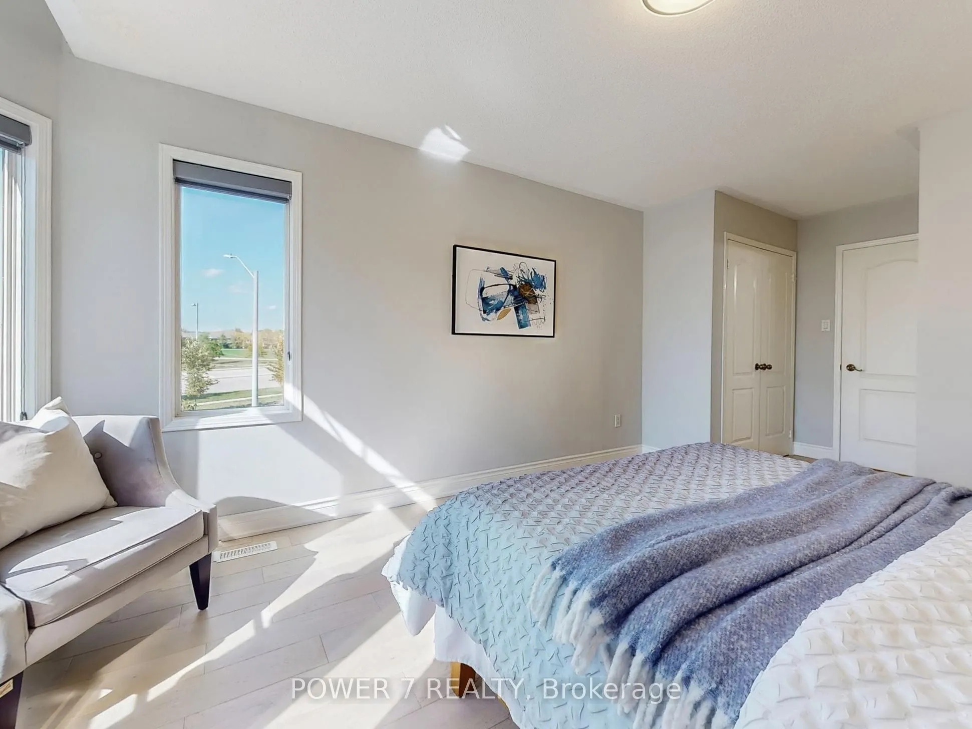 85 Queensway Drive