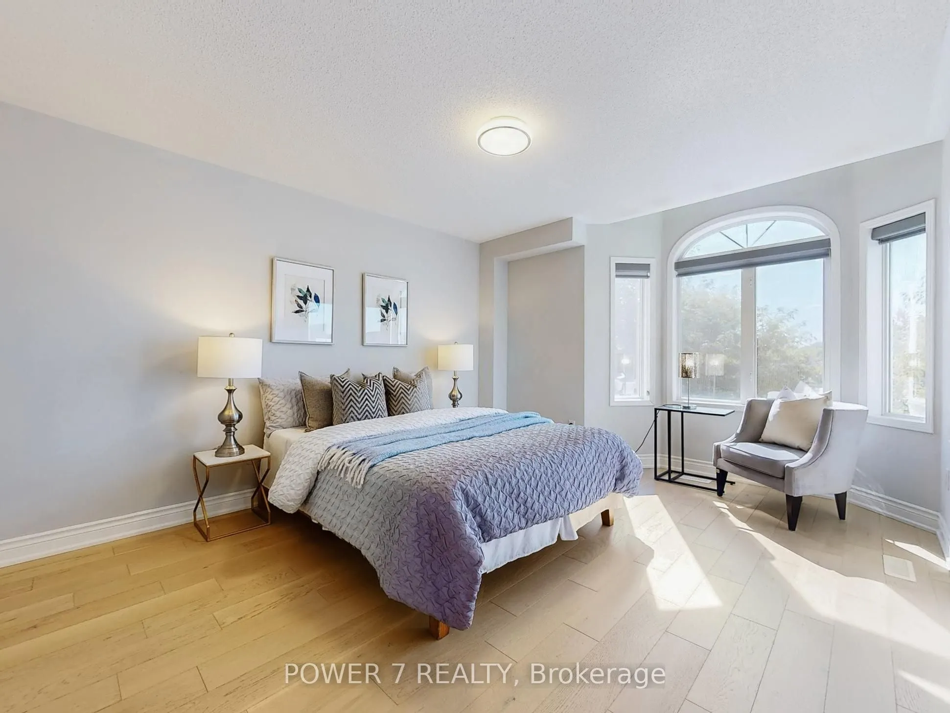 85 Queensway Drive