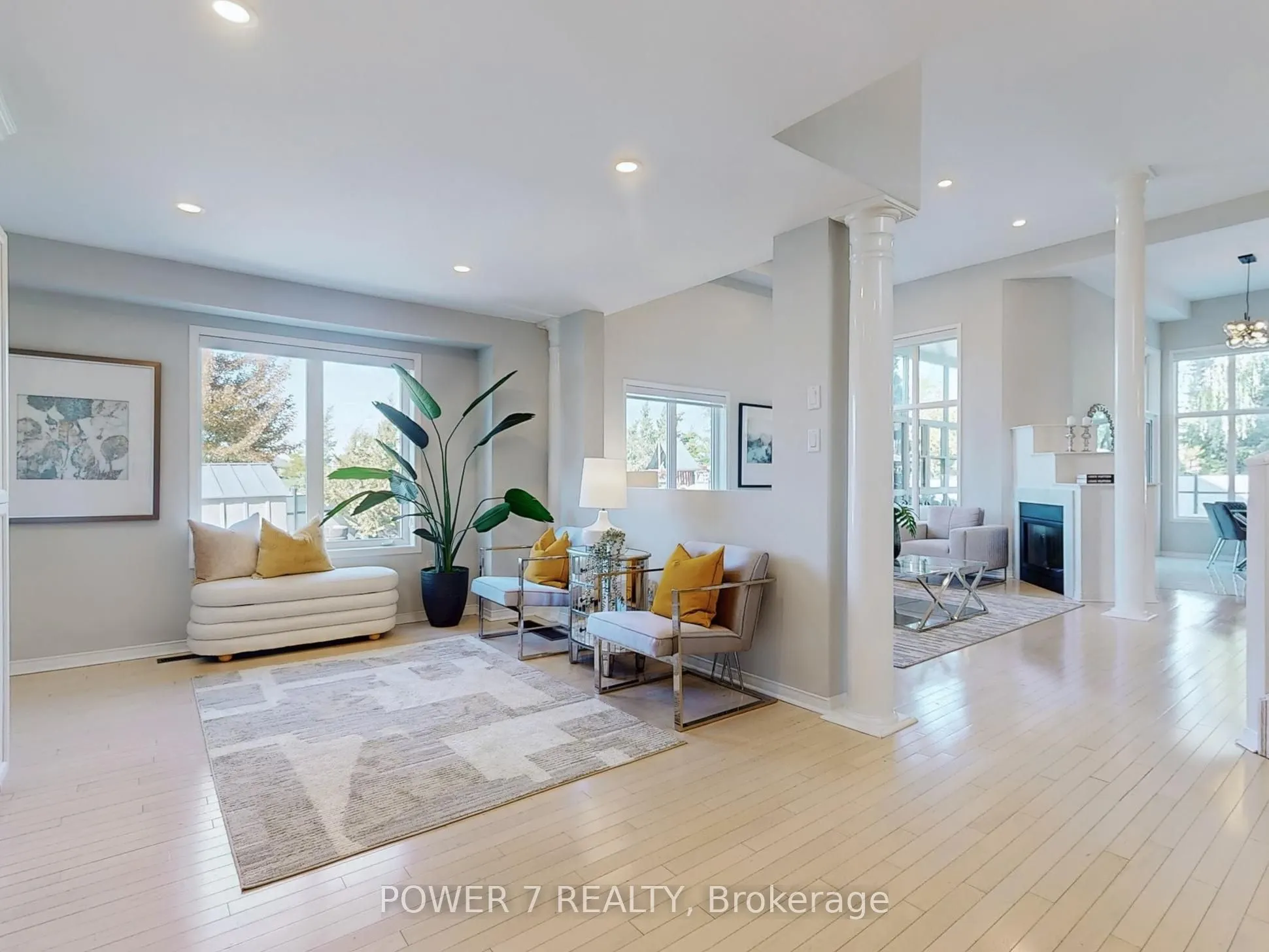 85 Queensway Drive