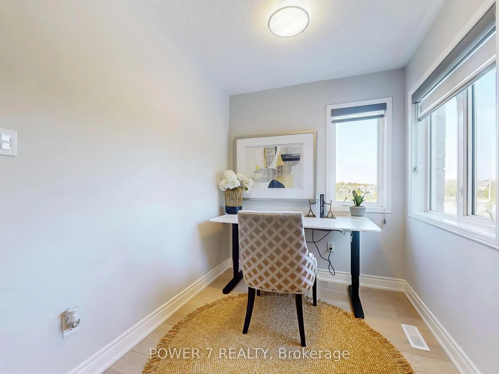 85 Queensway Drive