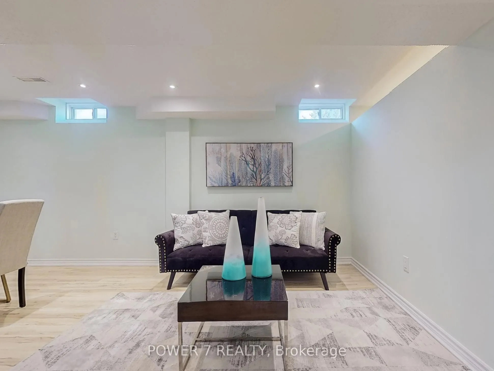 85 Queensway Drive