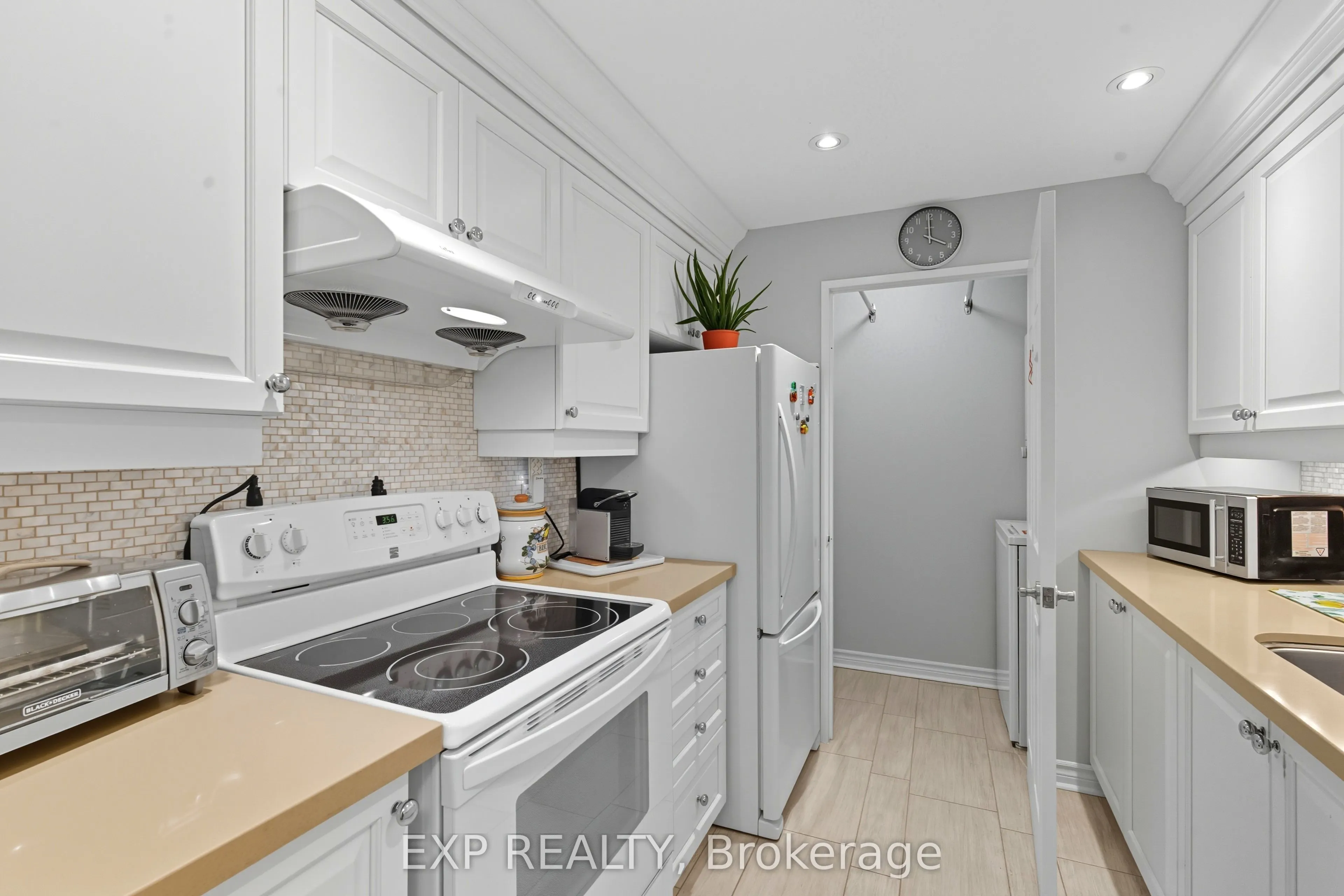 14924 Yonge Street, #111