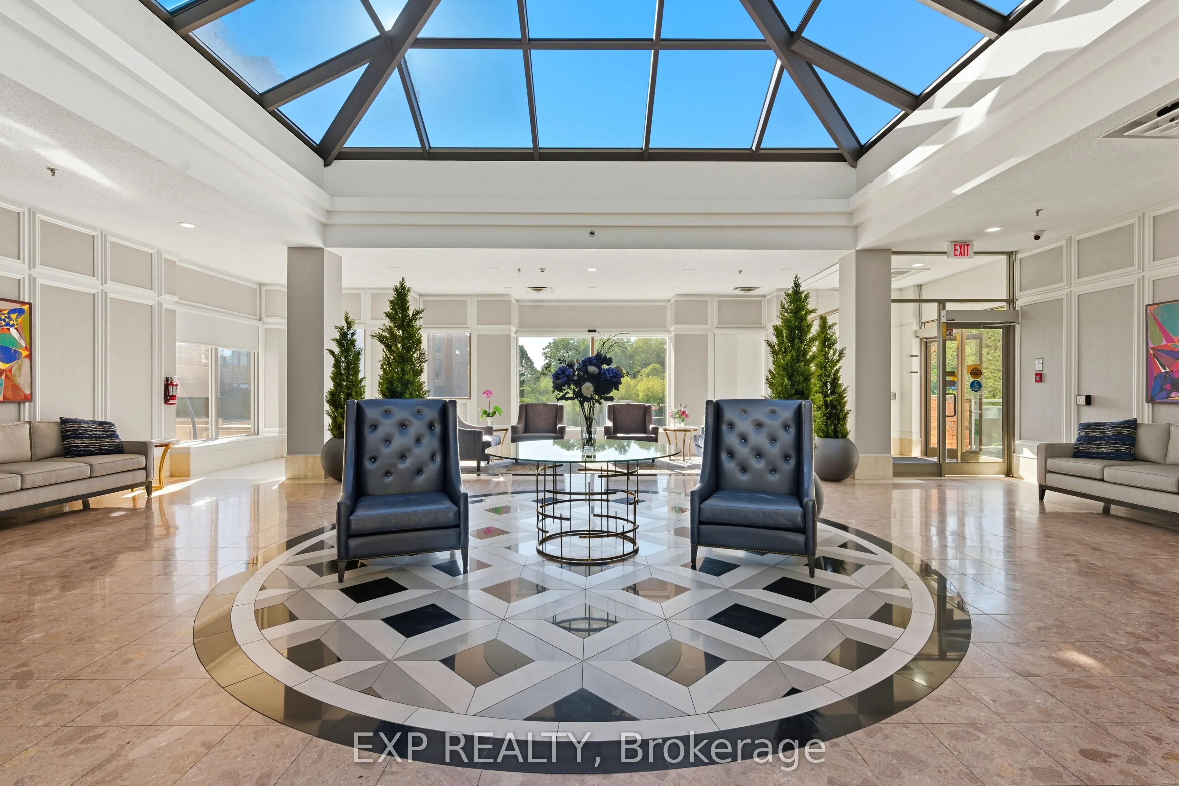 14924 Yonge Street, #111