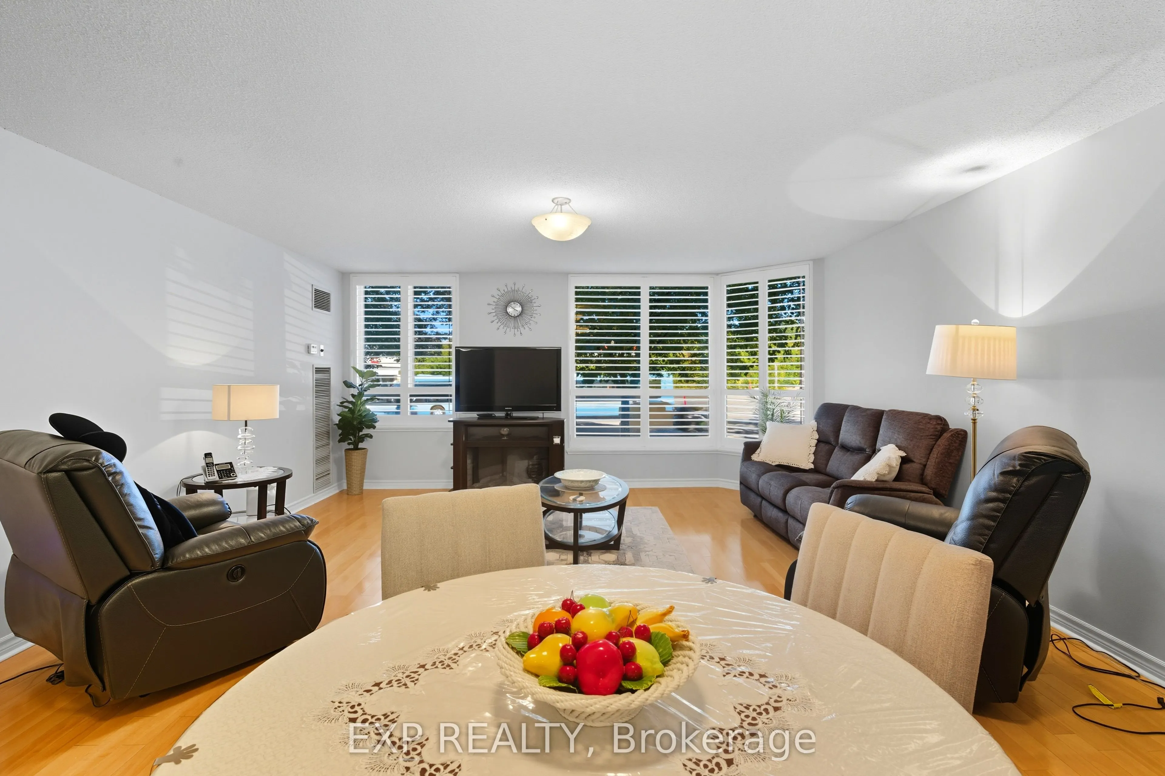 14924 Yonge Street, #111