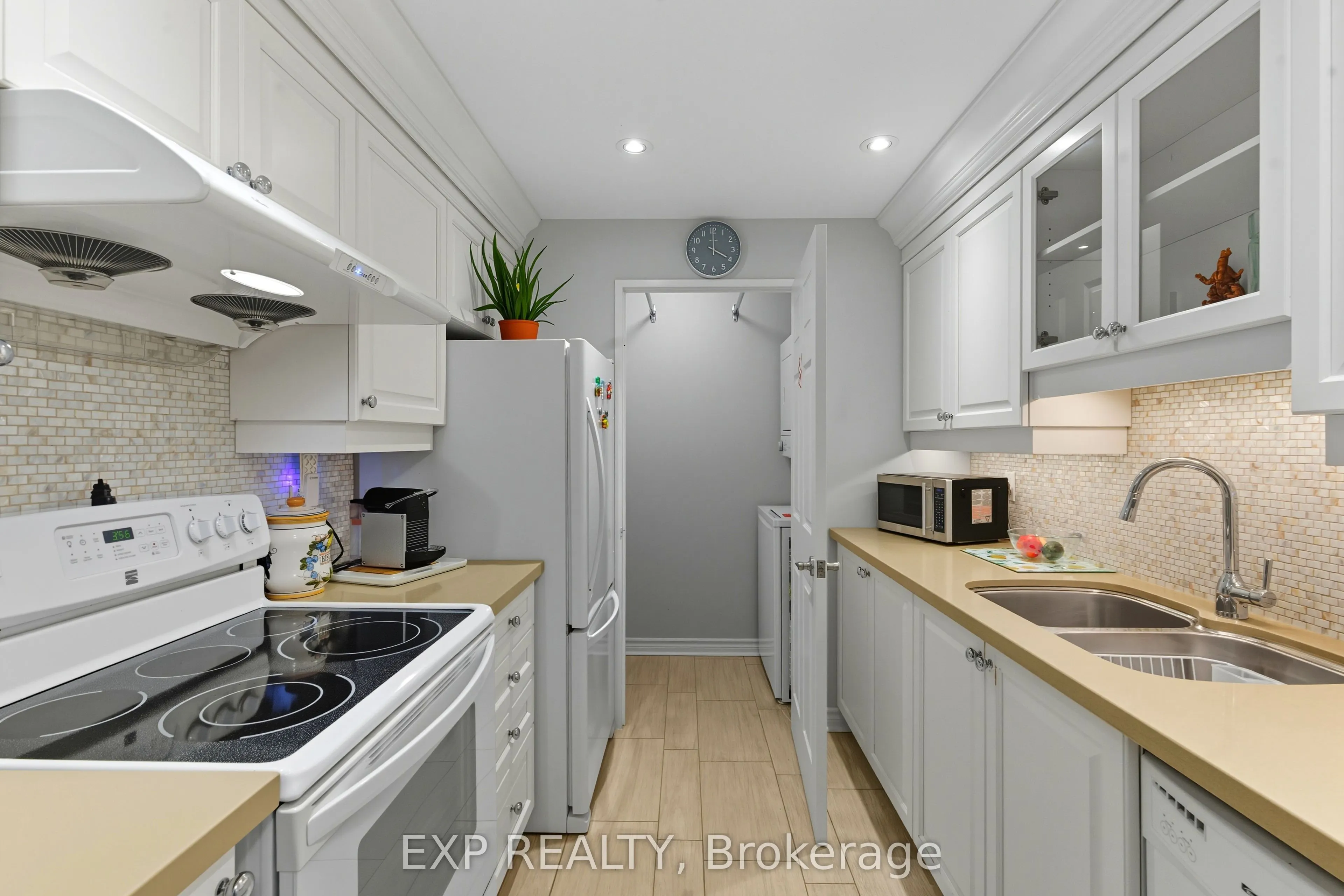 14924 Yonge Street, #111