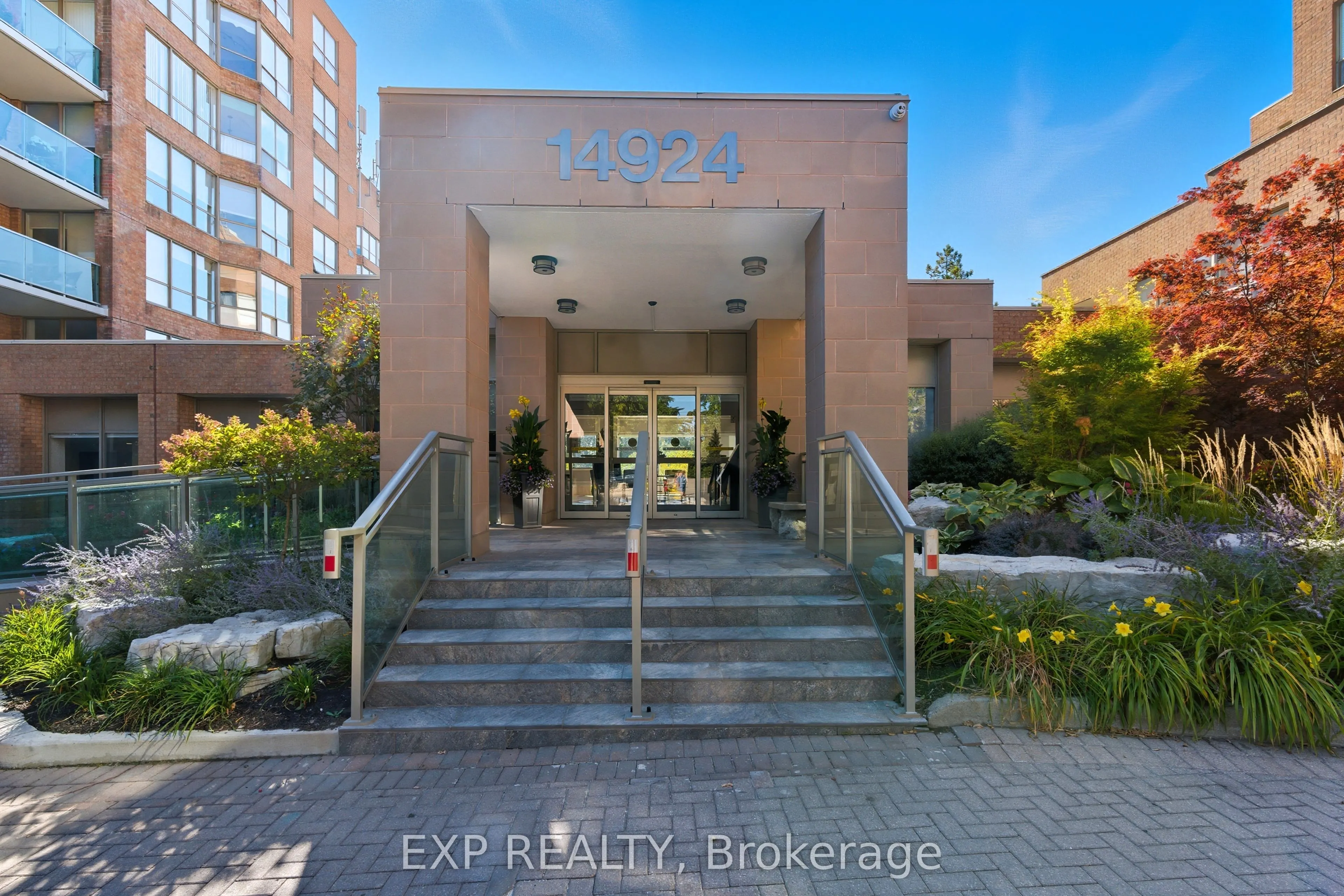 14924 Yonge Street, #111
